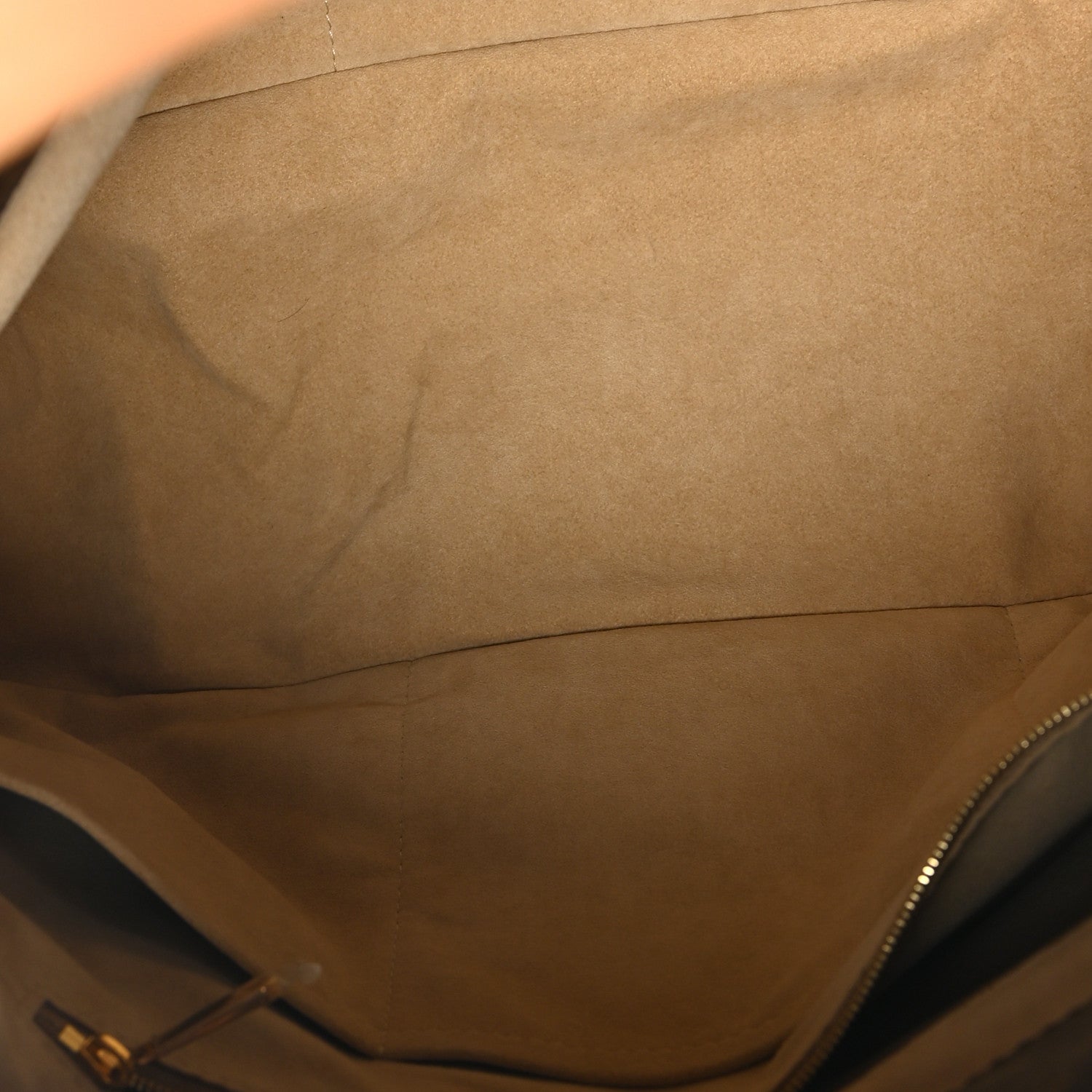 Louis Vuitton Monogram Artsy MM 5 of 9