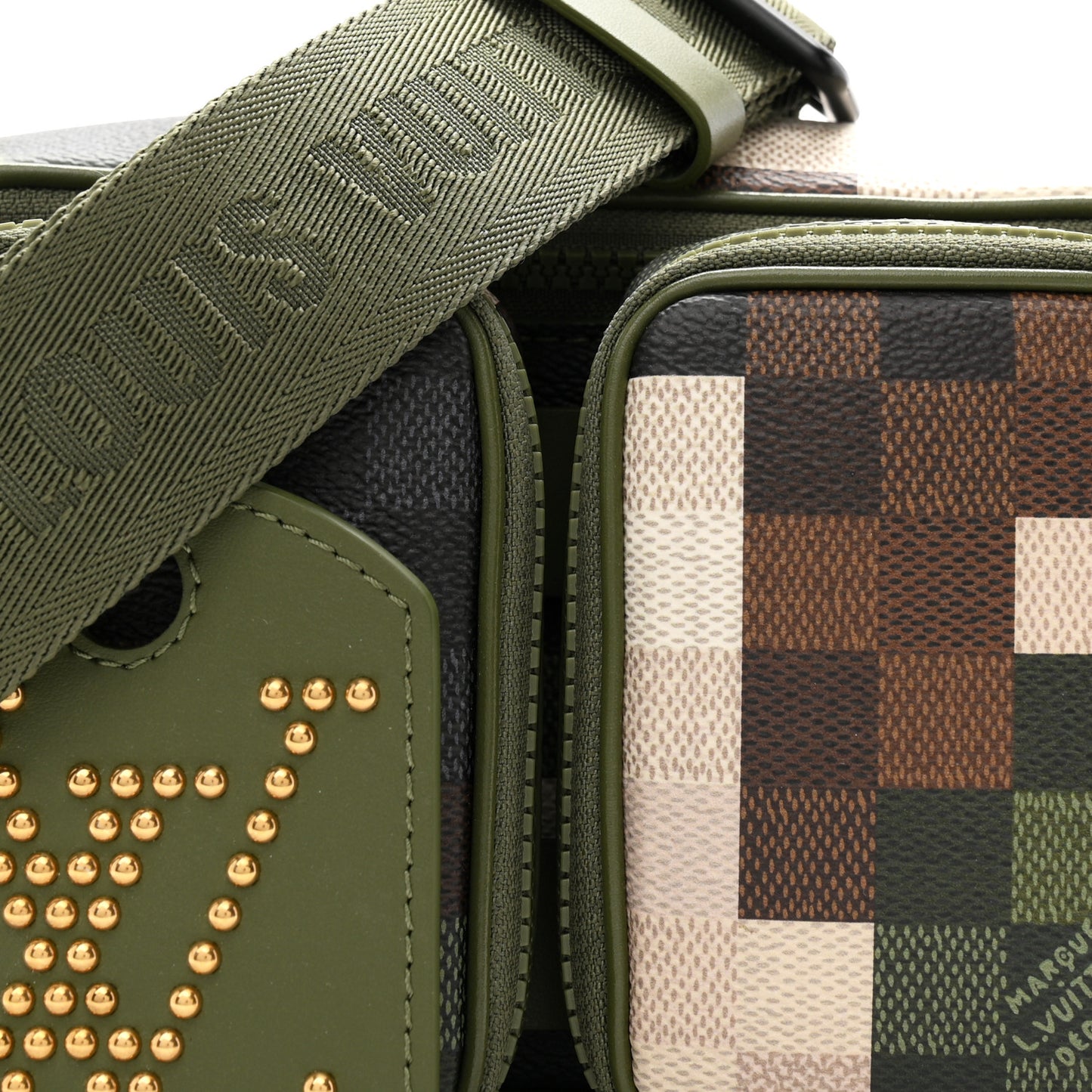 Damoflage LV Trail Wearable Wallet Green