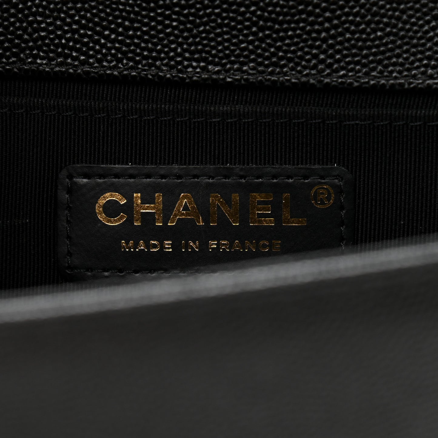 Caviar Quilted Medium Boy Flap Black