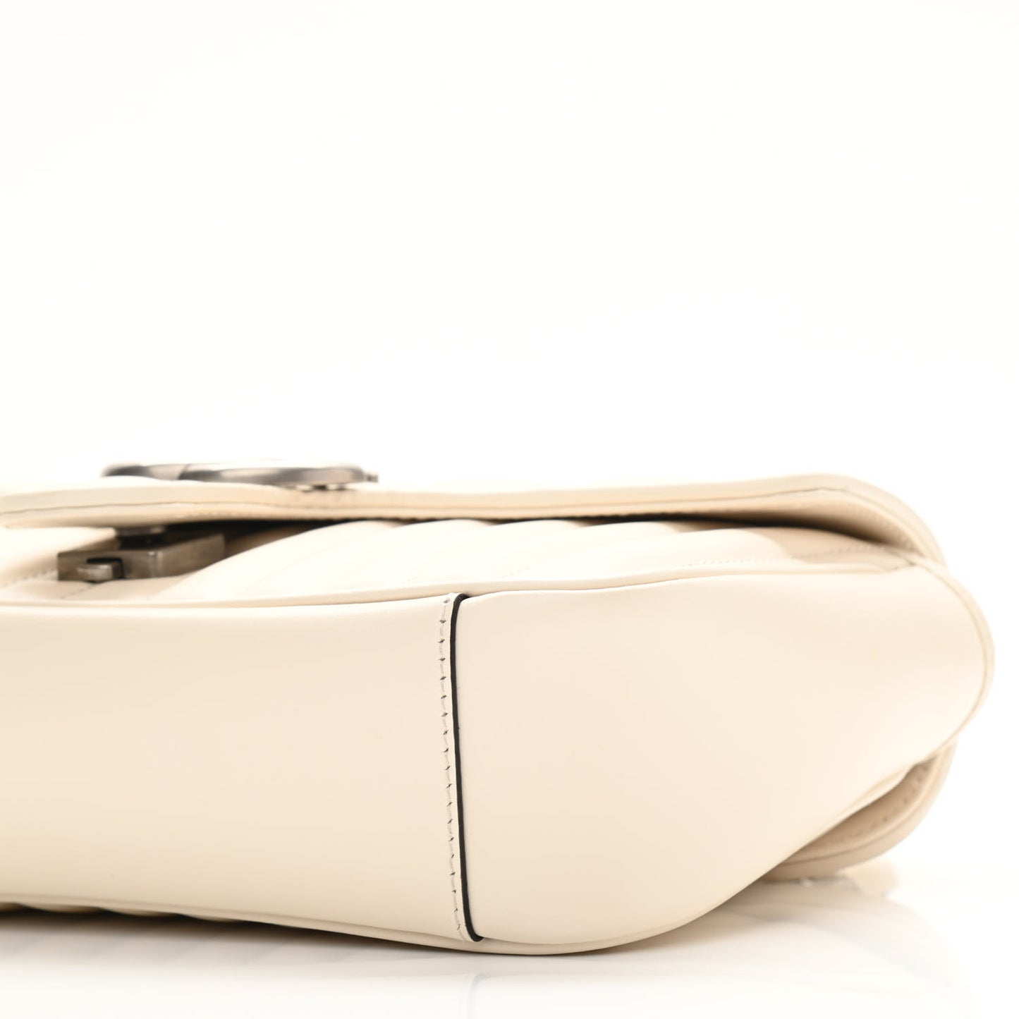 Calfskin Matelasse Aria Small GG Marmont Shoulder Bag Mystic White