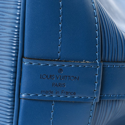 Louis Vuitton Epi Noe Cyan 6 of 9