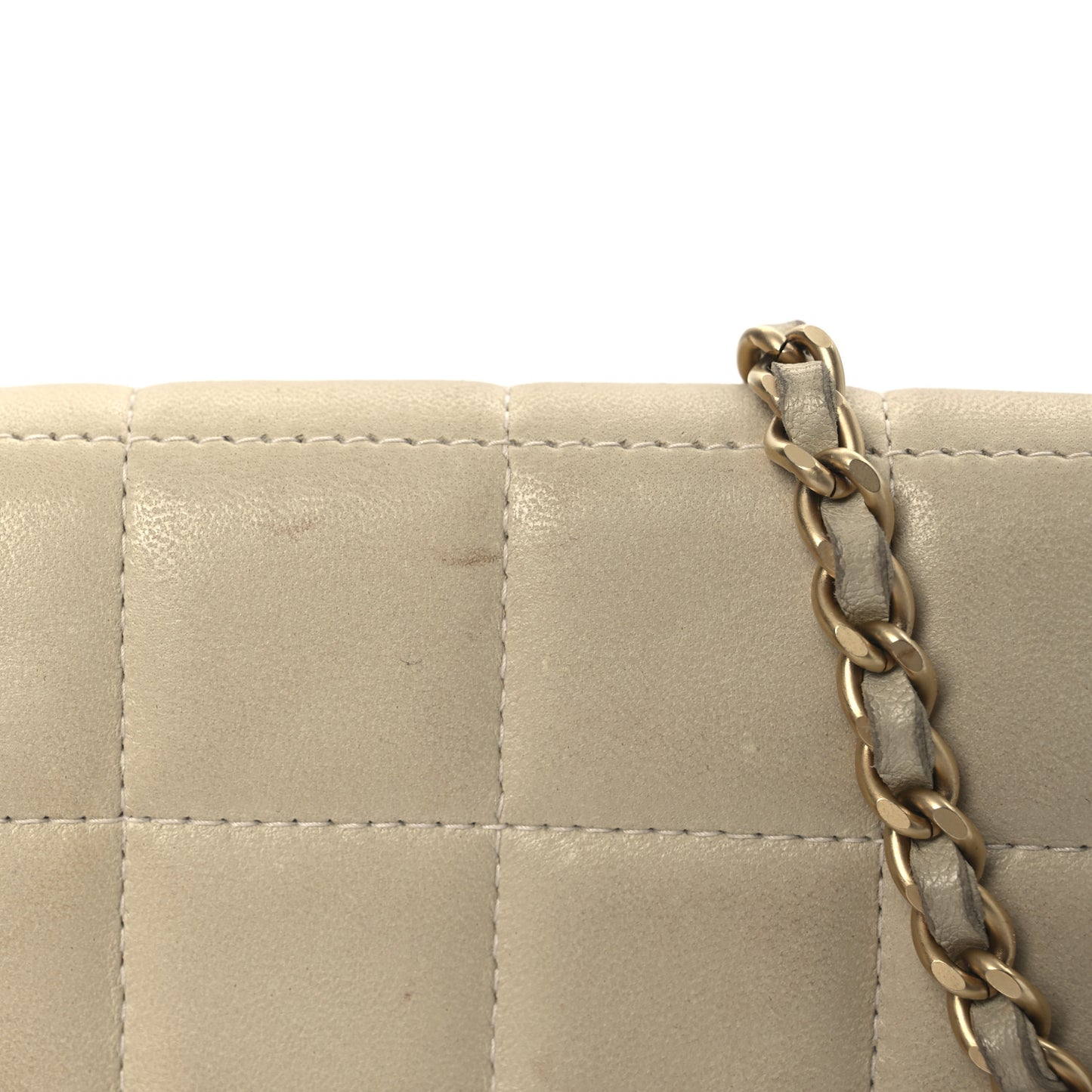 Lambskin East West Chocolate Bar Flap Ivory
