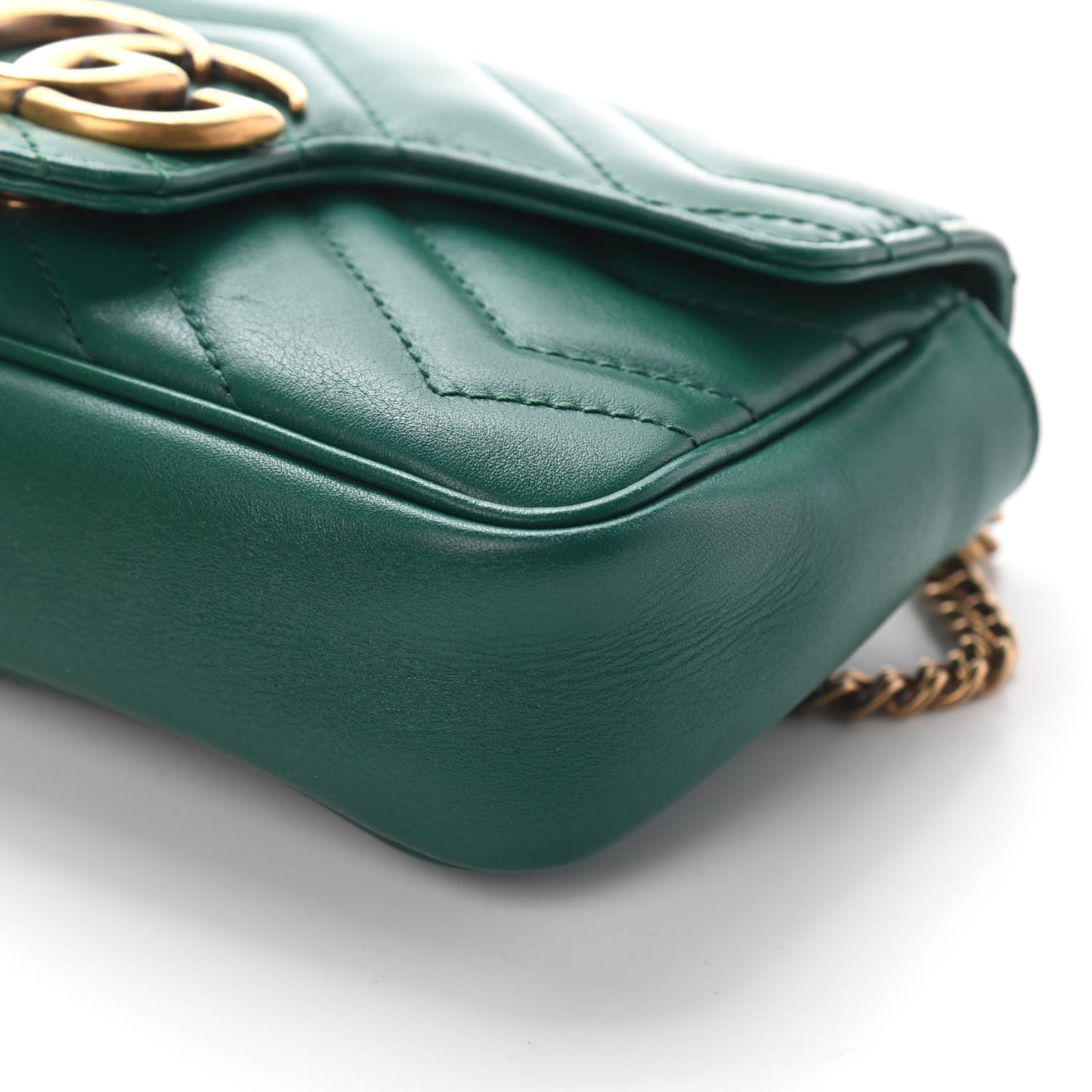 Calfskin Matelasse Super Mini GG Marmont Shoulder Bag Emerald Green