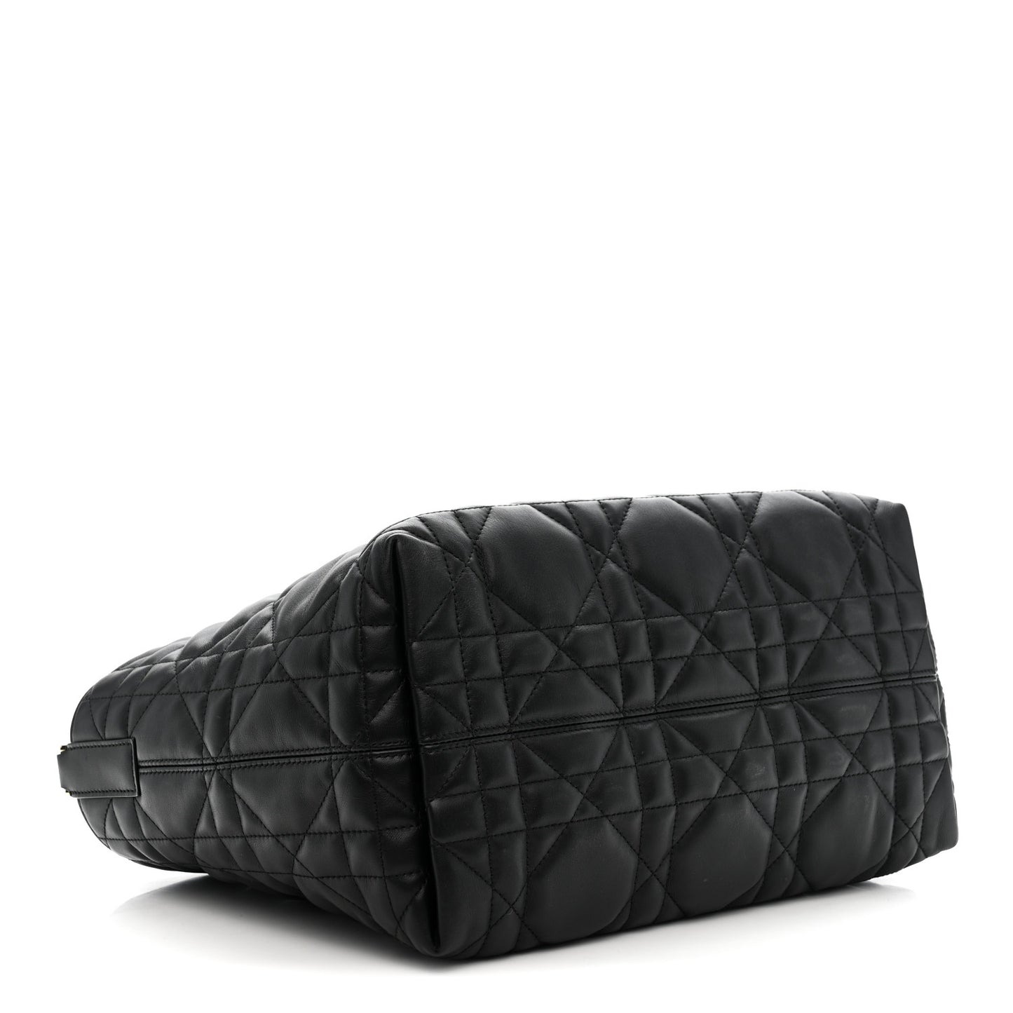 Calfskin Macrocannage Medium Toujours Black