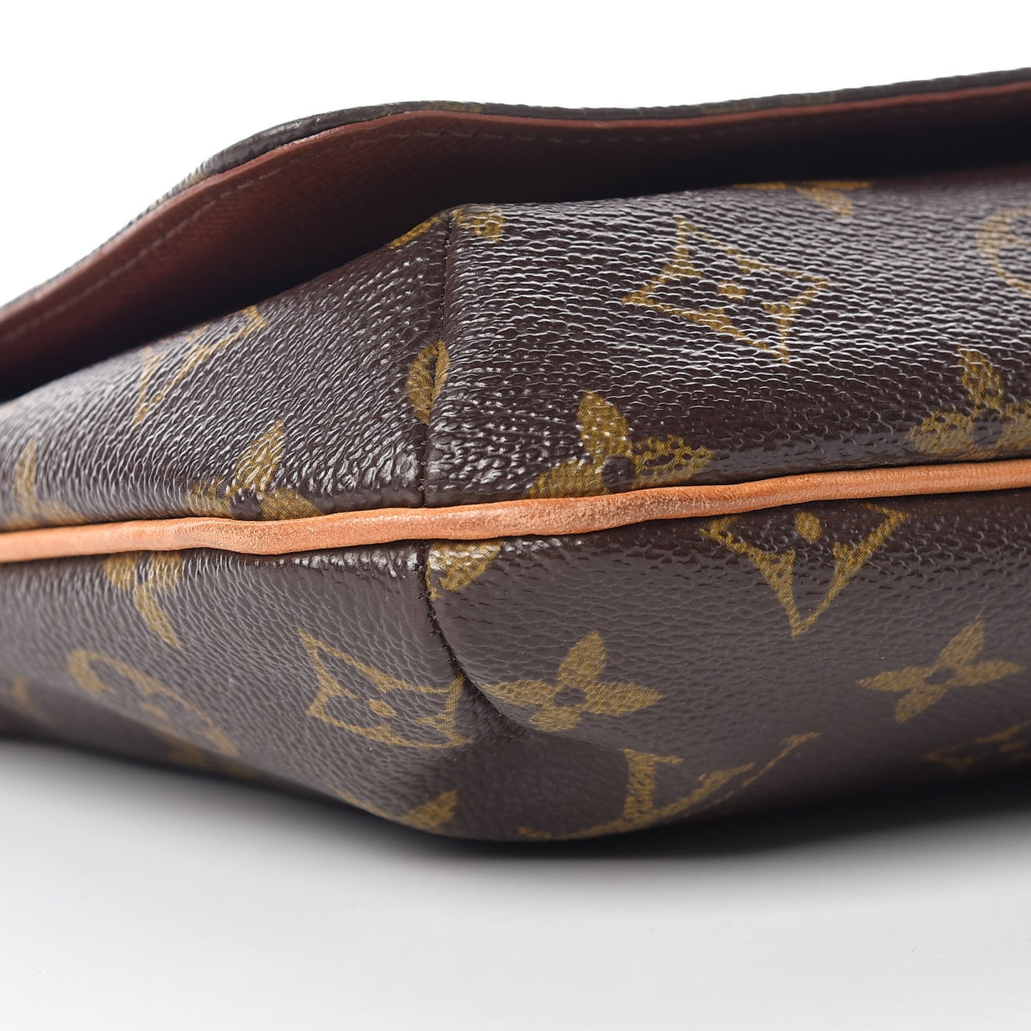 Monogram Musette Tango