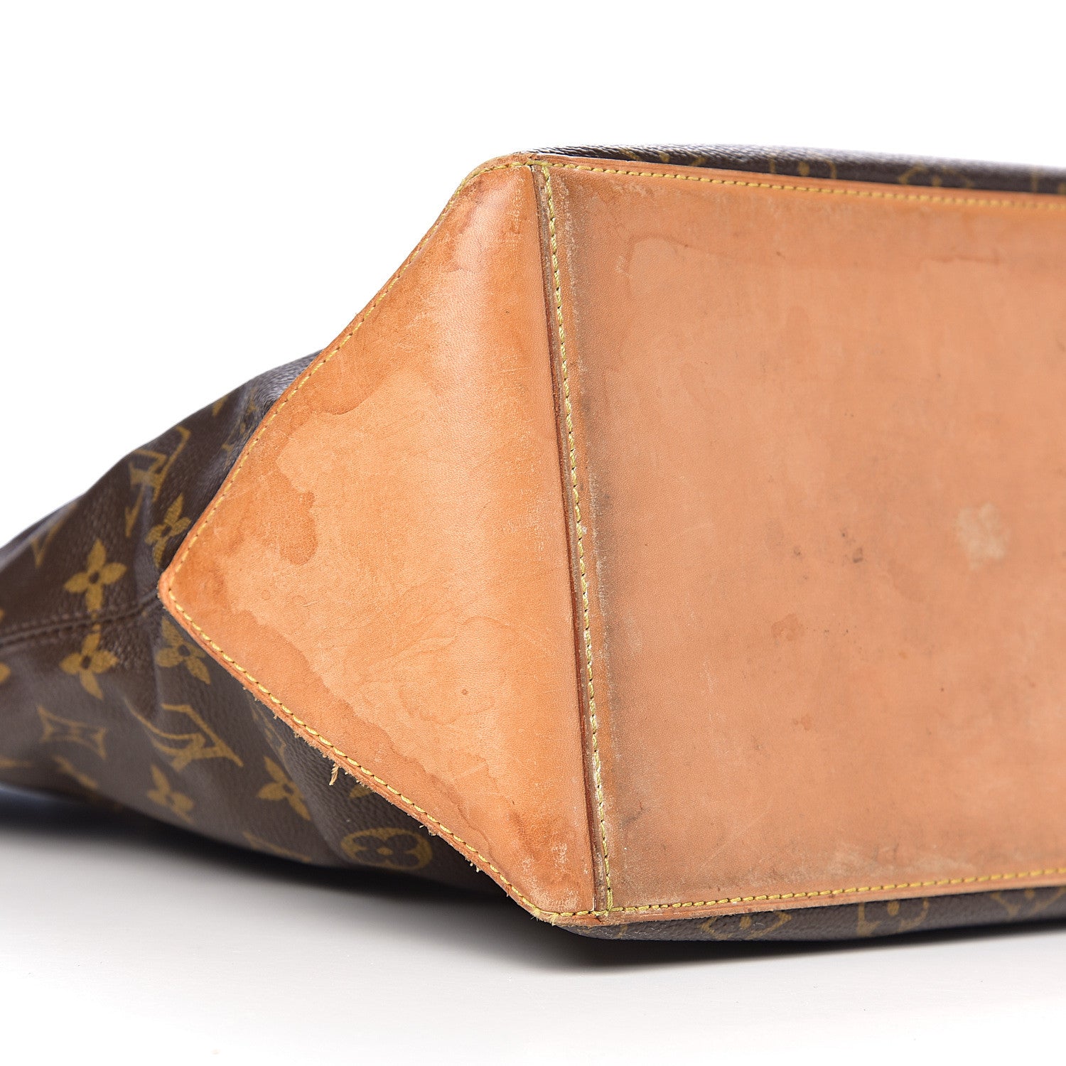 Louis Vuitton Monogram Cabas Mezzo 8 of 11
