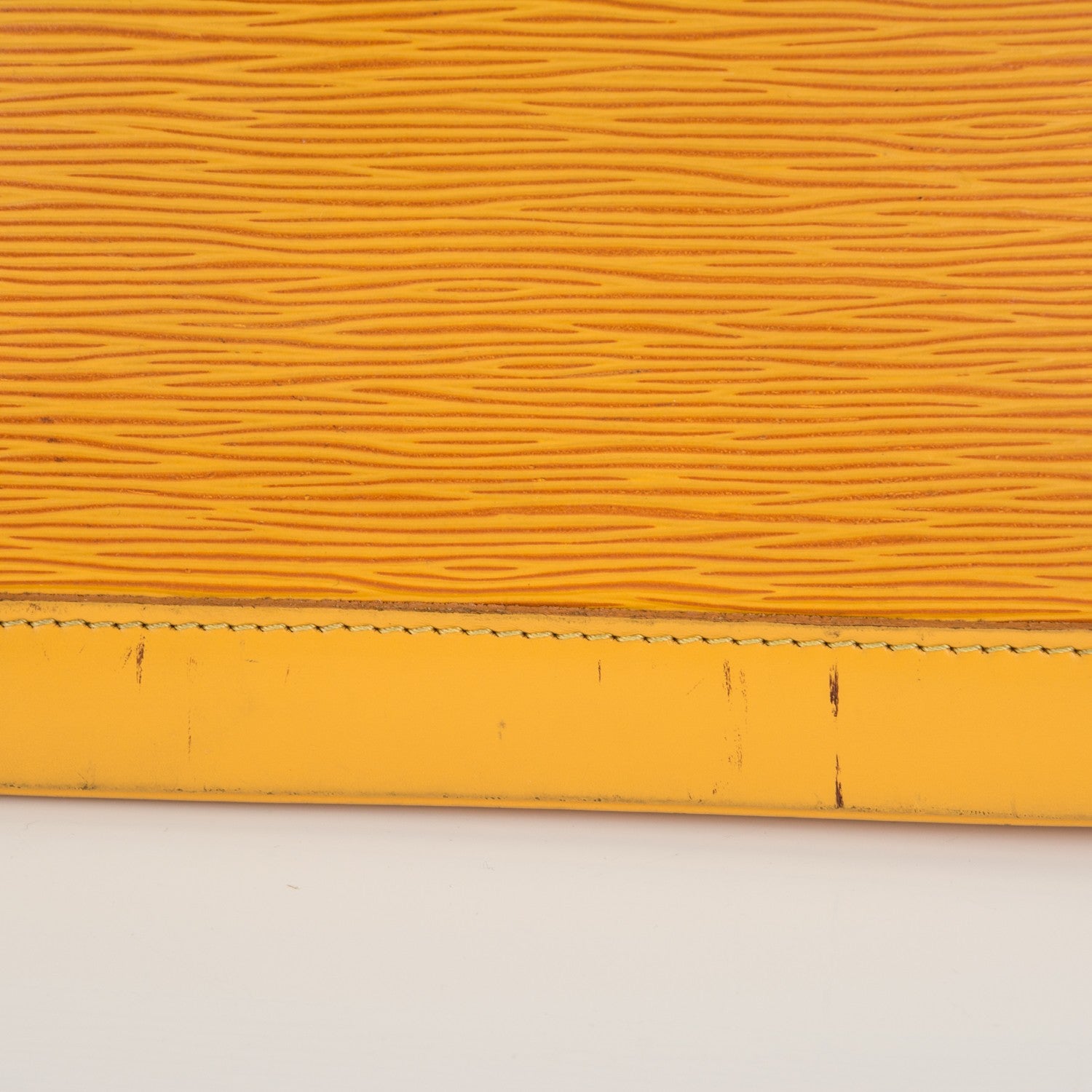 Louis Vuitton Epi Alma PM Tassil 9 of 10