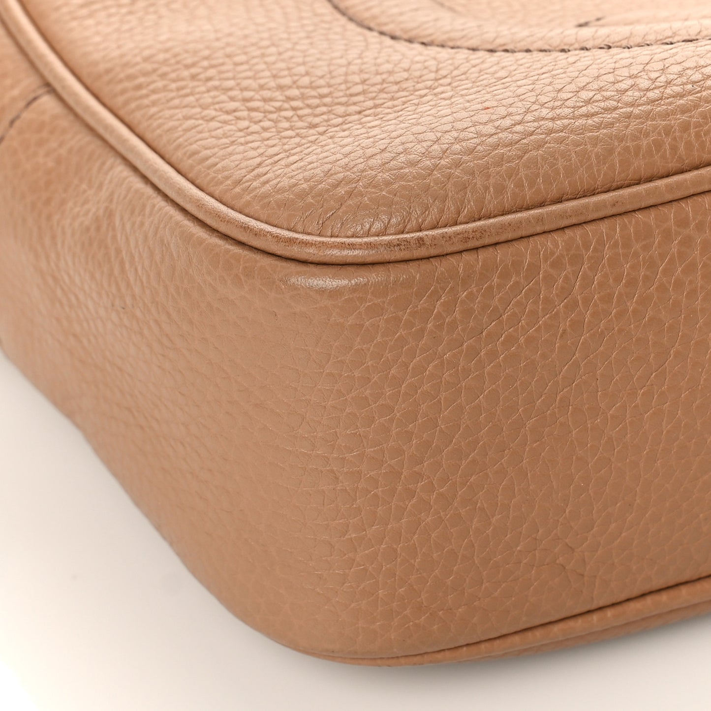 Pebbled Calfskin Small Soho Disco Bag Camelia