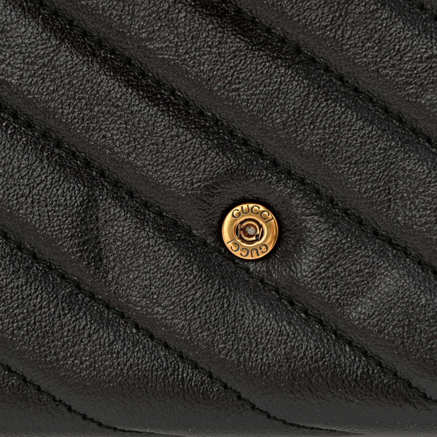 Gucci Vintage Effect Calfskin Matelasse Diagonal Torchon GG Marmont Chain Wallet Black Romantic Cherry 12 of 12