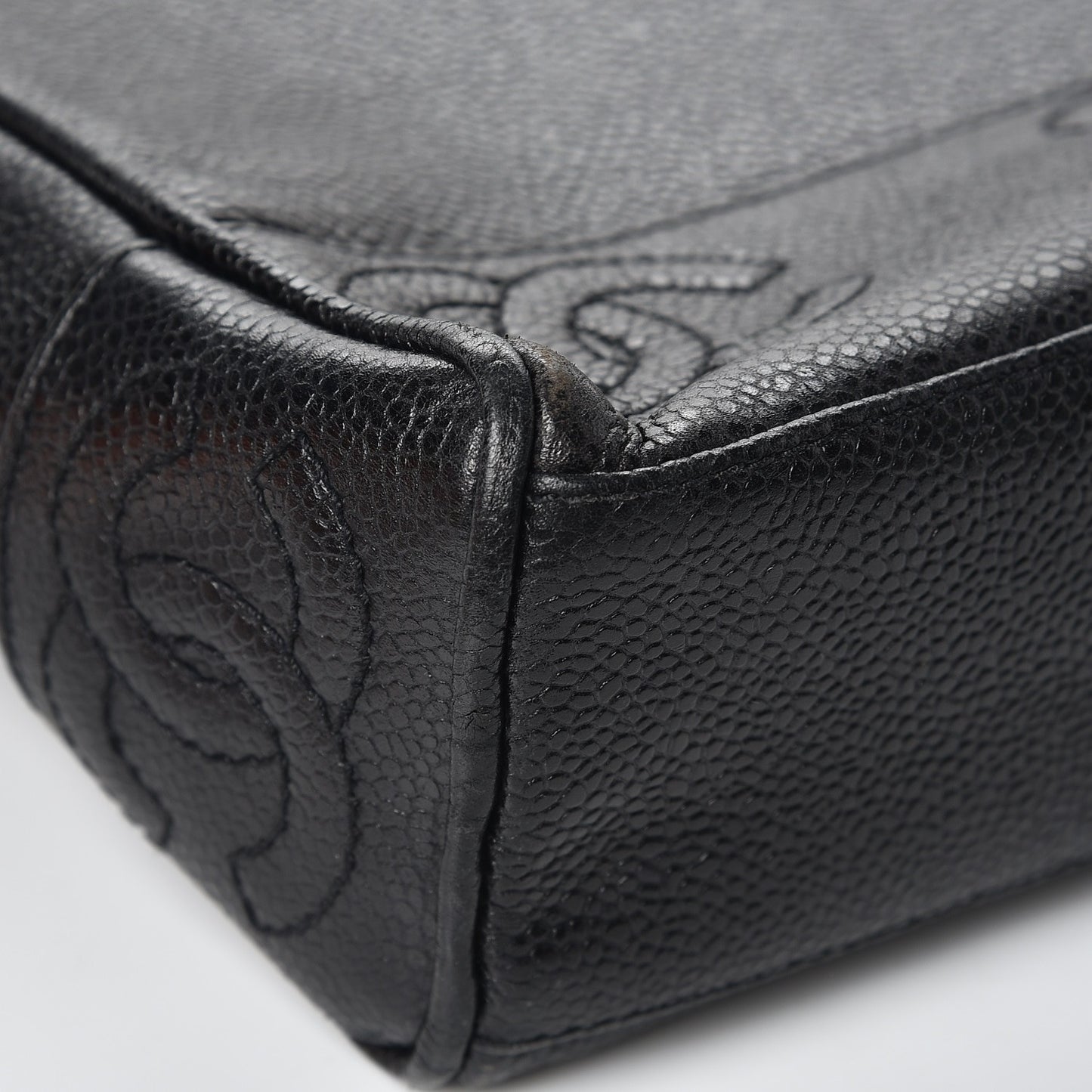 Caviar CC Shoulder Bag Black