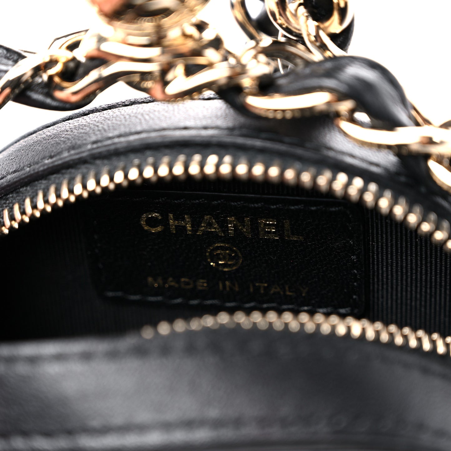 Lambskin Quilted Chain Round Clutch Black