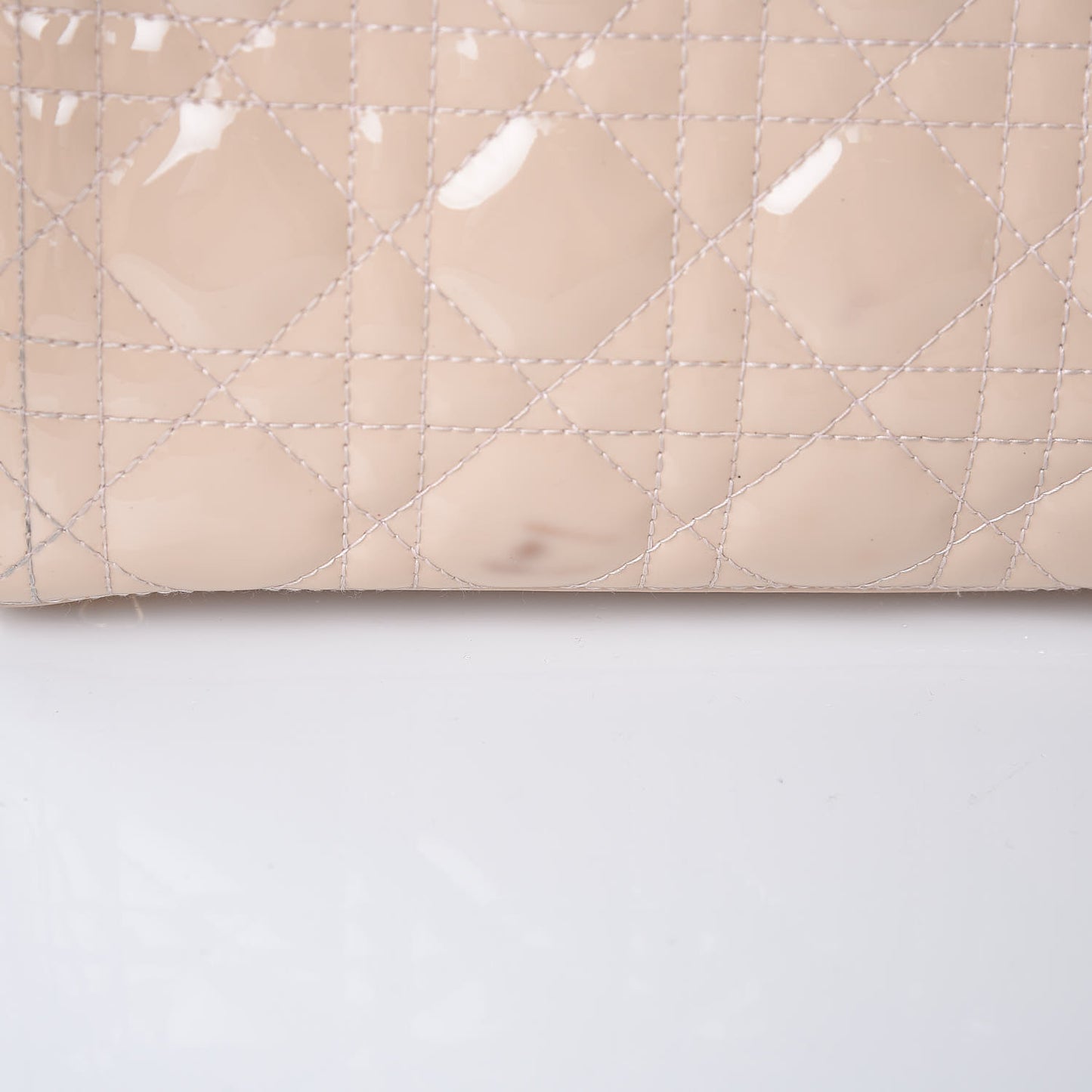 Patent Cannage Medium Lady Dior Beige