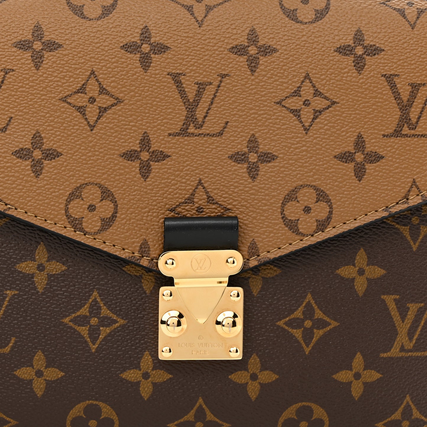 Reverse Monogram Pochette Metis