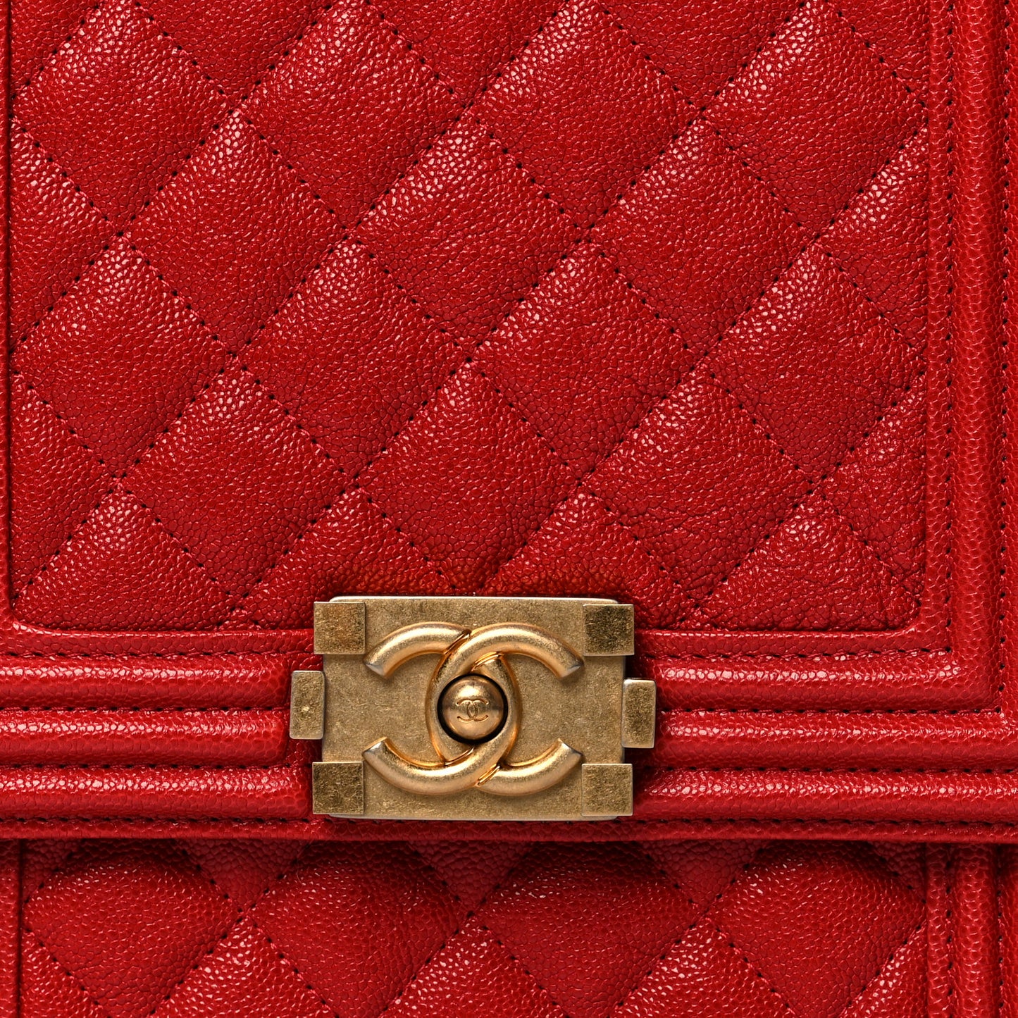 Caviar Quilted North South Boy Flap Red