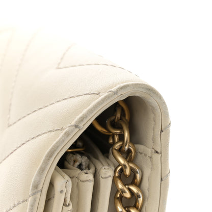 Gucci Calfskin Matelasse GG Marmont Chain Wallet Mystic White 16 of 17