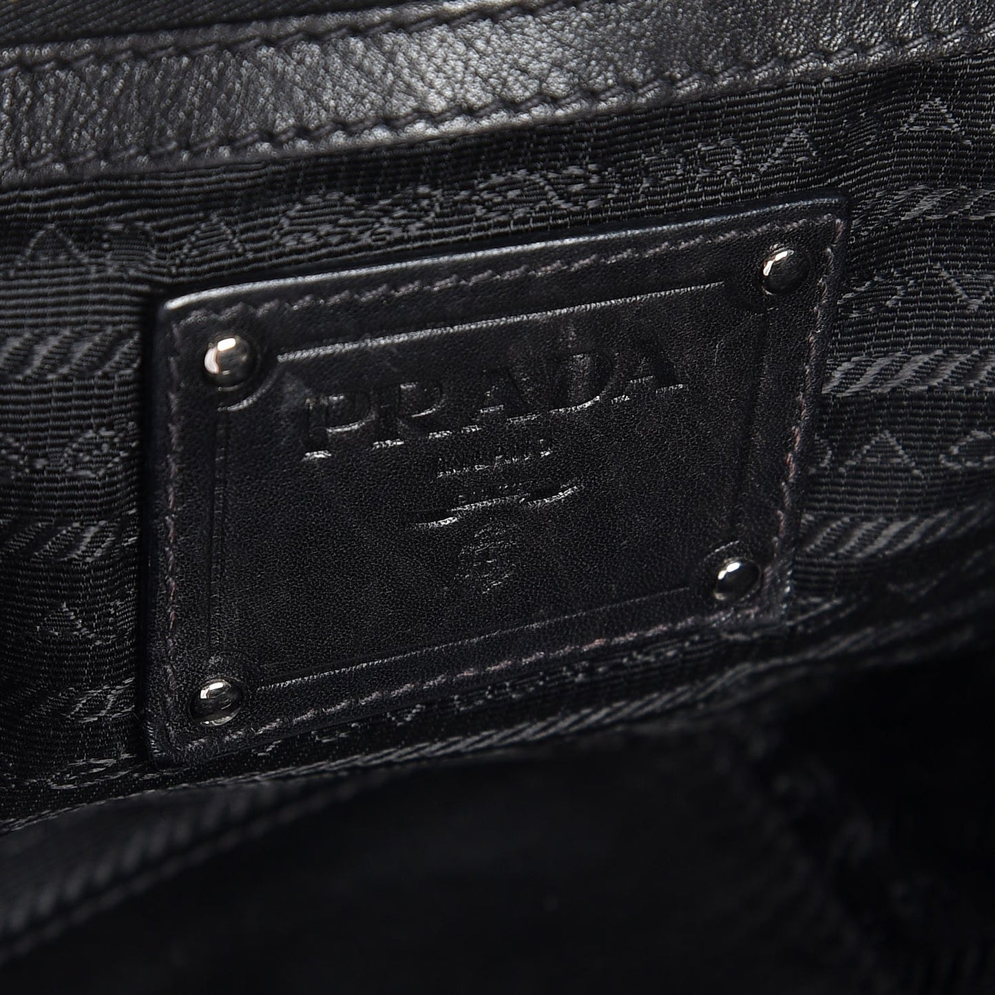 Soft Calf Two Pocket Hobo Nero Black