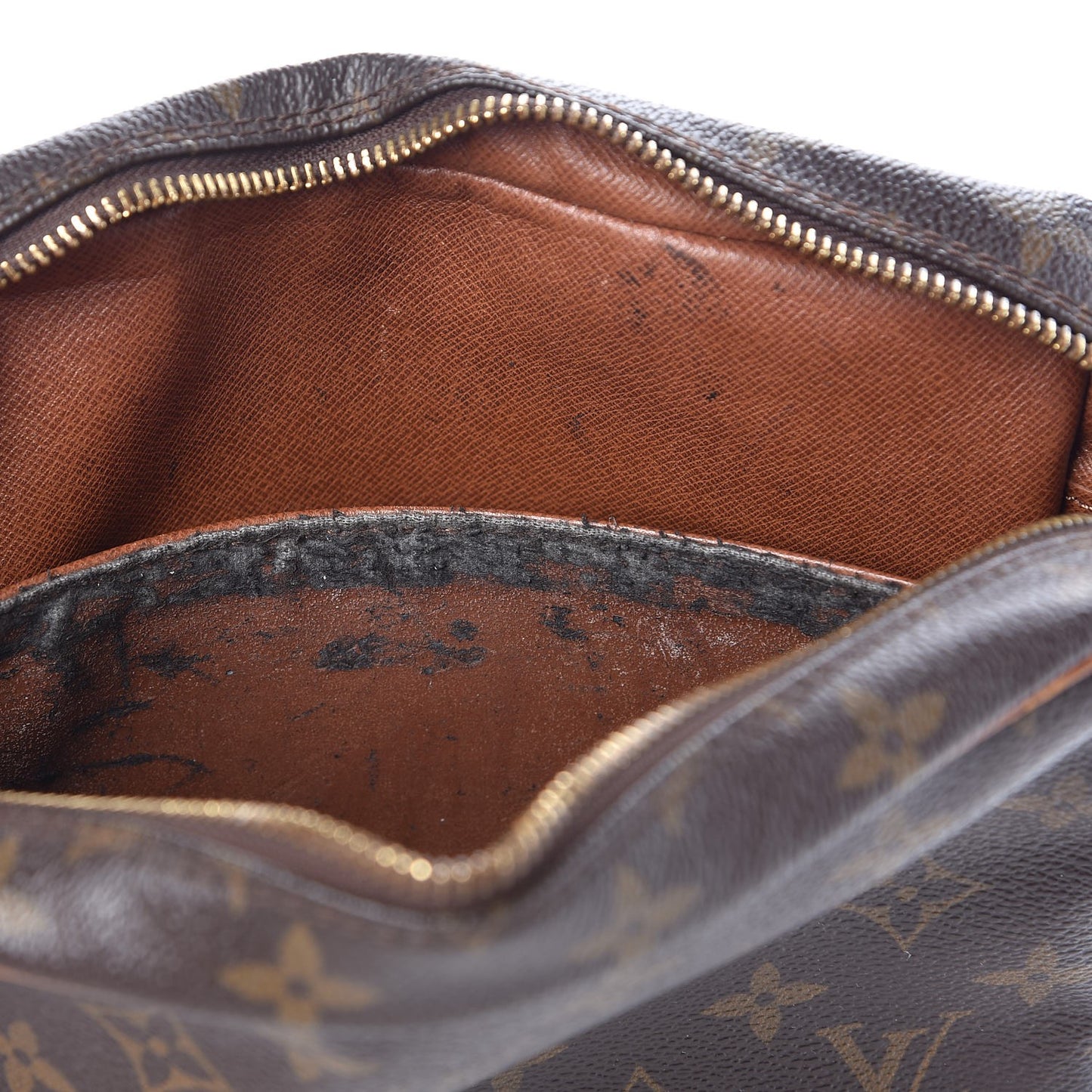 Monogram Compiegne 23 Toiletries