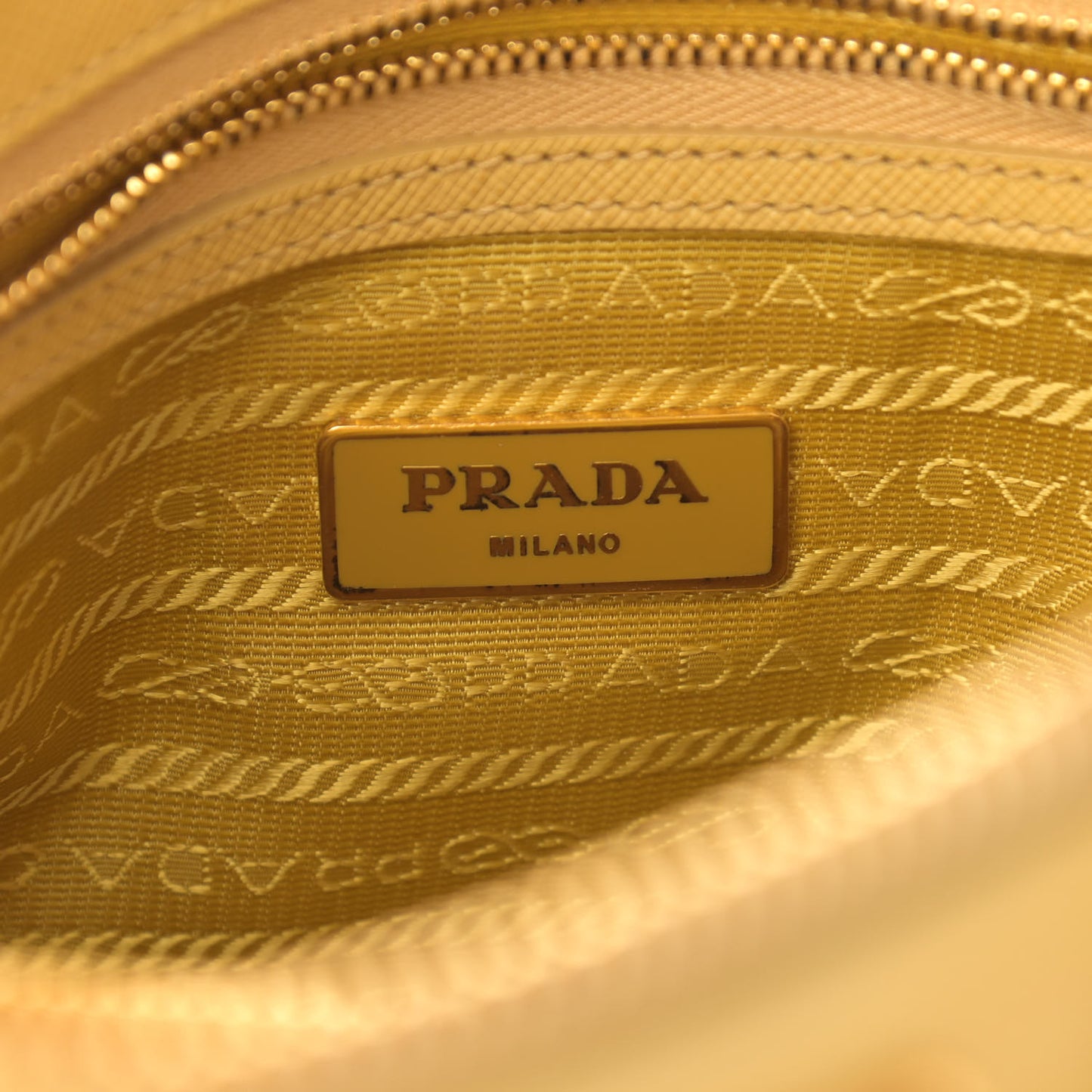 Saffiano Lux Small Promenade Tote Mimosa