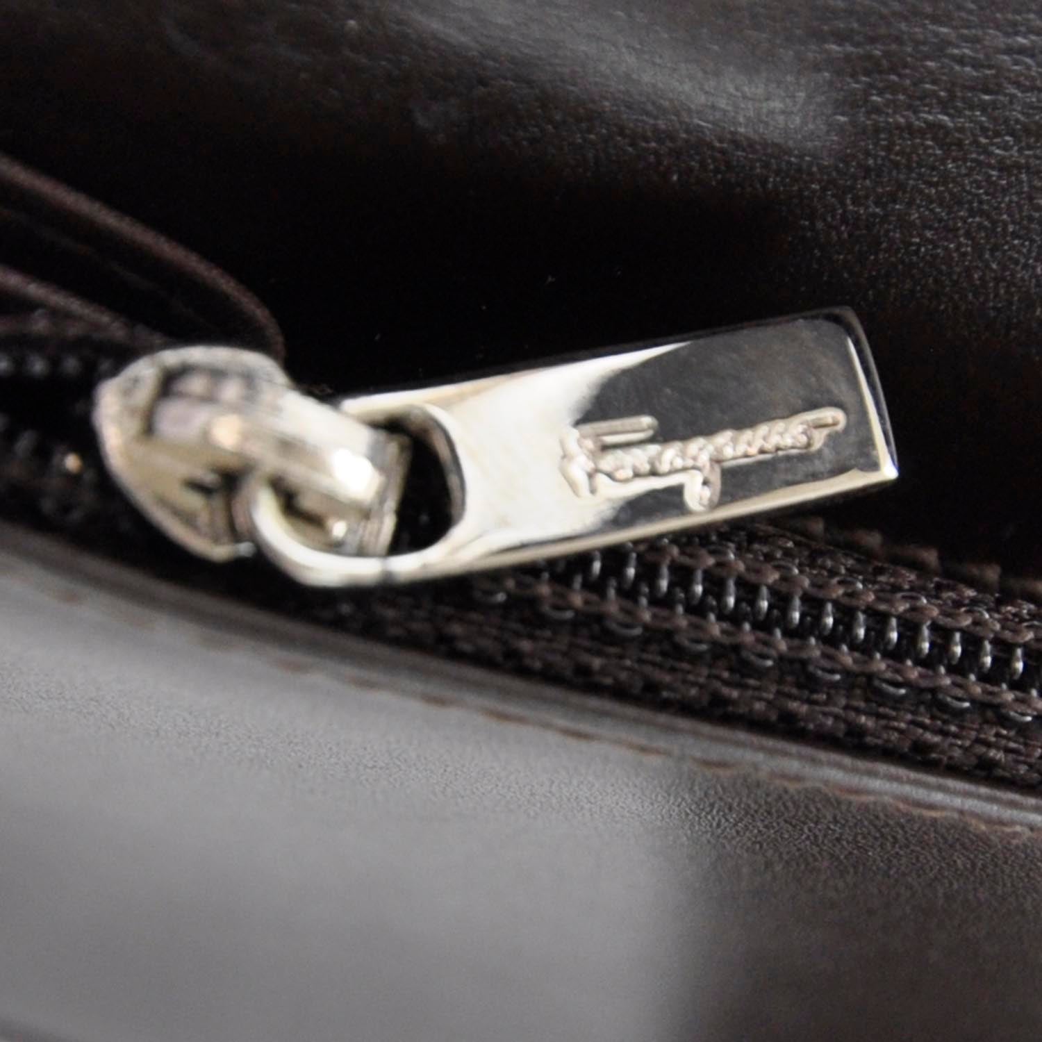FASHIONPHILE SALVATOREFERRAGAMOGanciniEmbossedWalletBrown 9 of 9