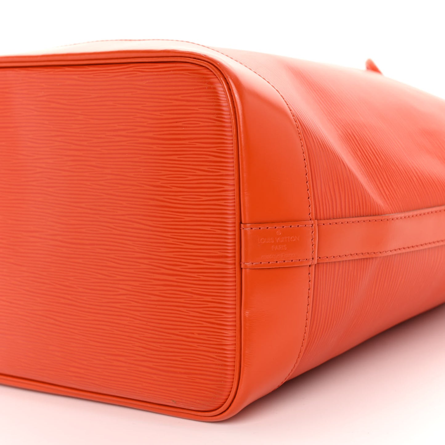 LOUIS VUITTON Epi Noe NM Piment