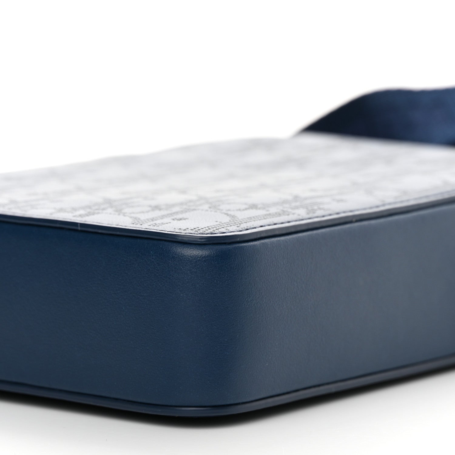 Christian Dior Calfskin Oblique Galaxy Perforated World Tour Messenger Pouch Blue White 10 of 11