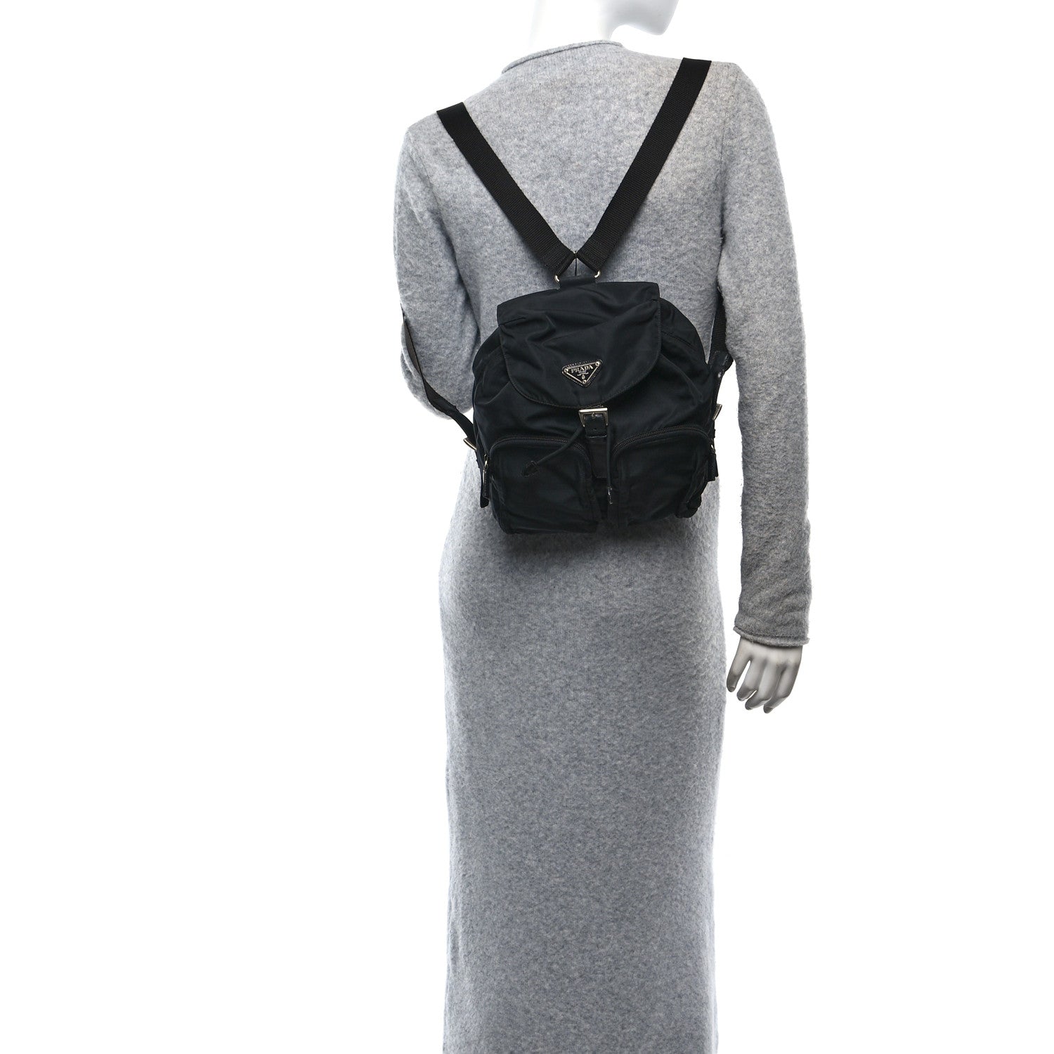 PRADA TESSUTO VELAナイロン リュック Prada Black Nylon Studded Vela Backpack | myGemma | Item #128192
