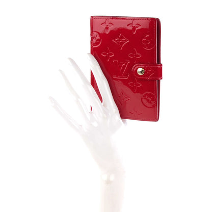 Louis Vuitton Vernis Small Ring Agenda Cover Pomme D'Amour 2 of 9