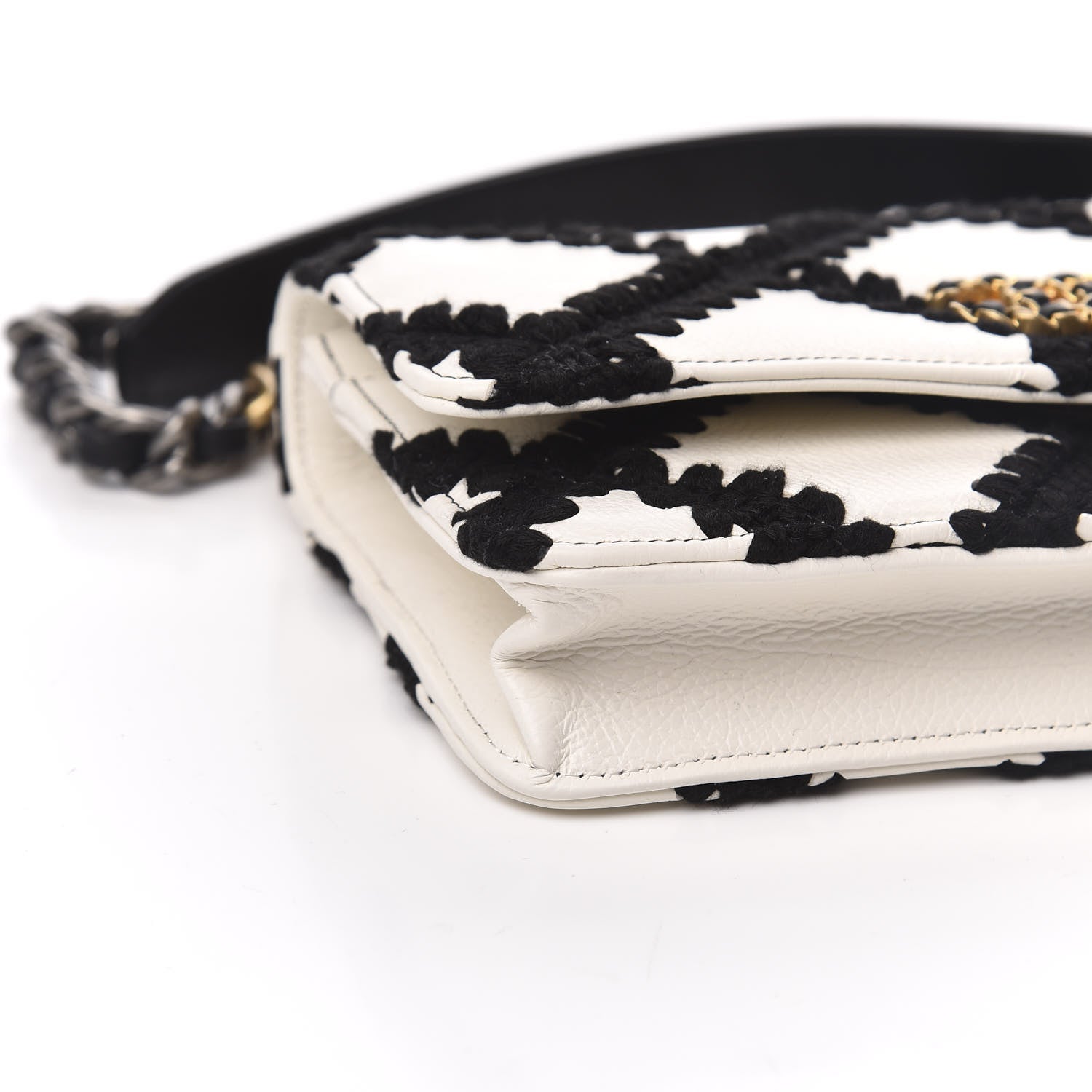 Chanel Calfskin Crochet 19 Wallet On Chain WOC White Black 9 of 12