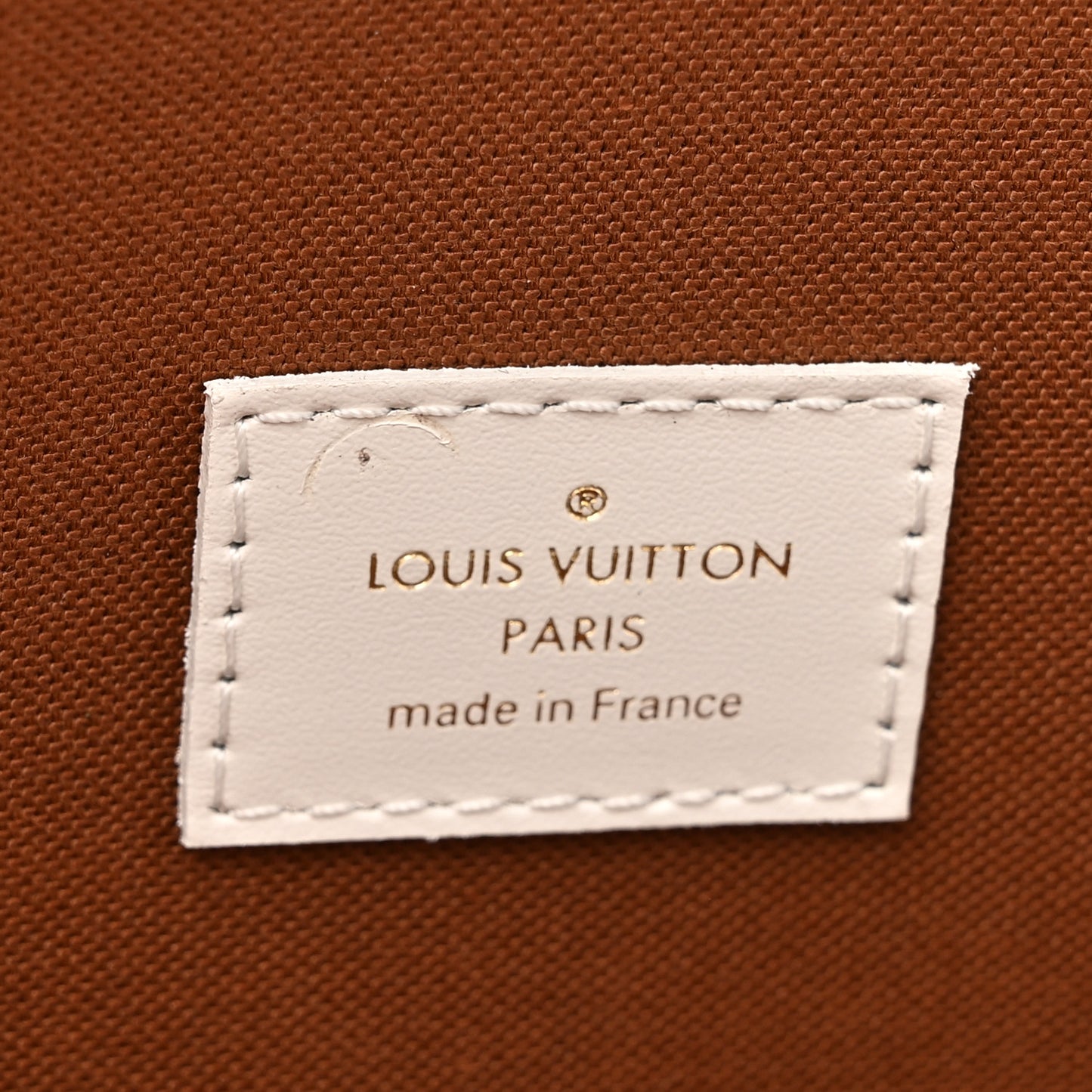 Monogram LV Match Ellipse BB White