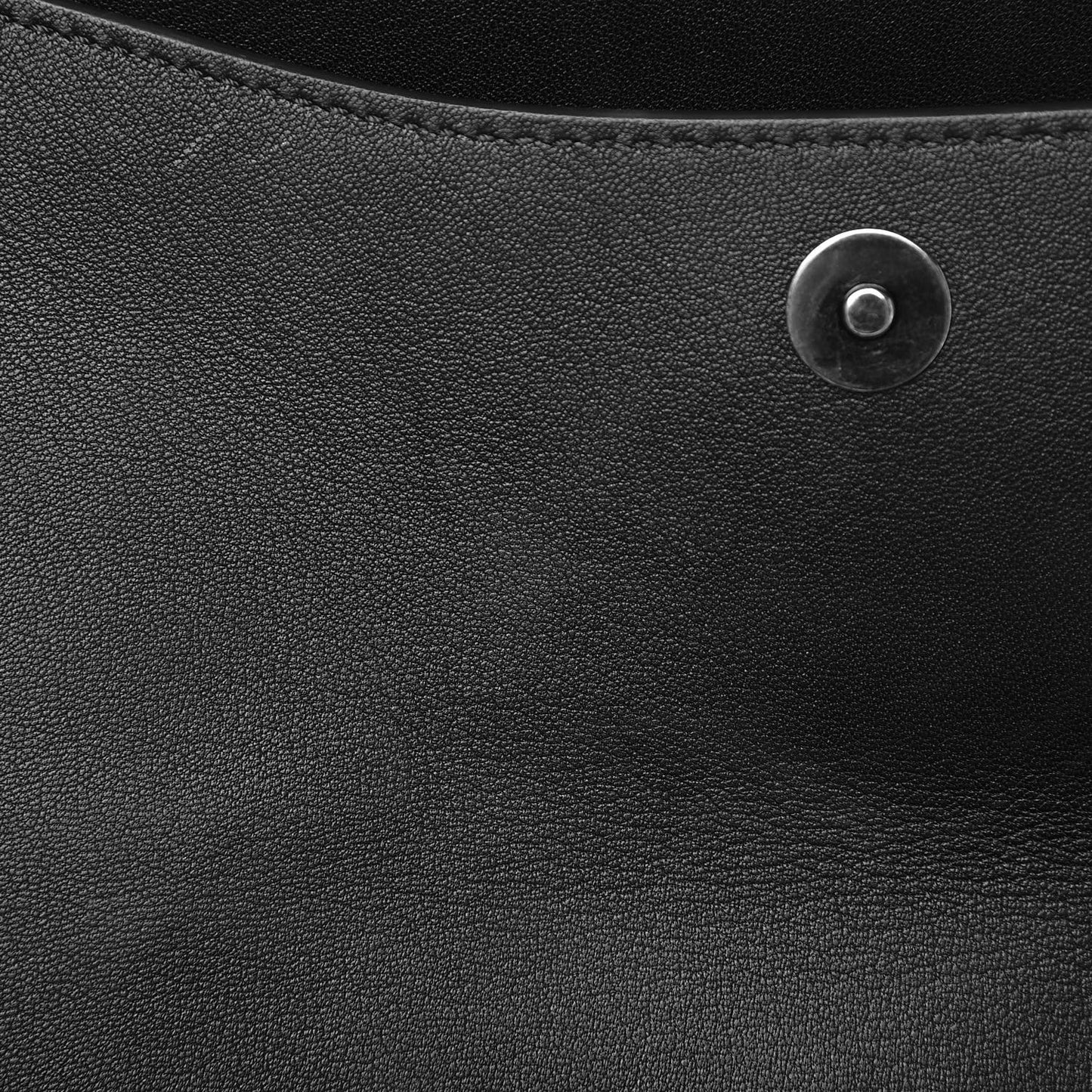 Lambskin Quilted Large Natural CC Flap Black