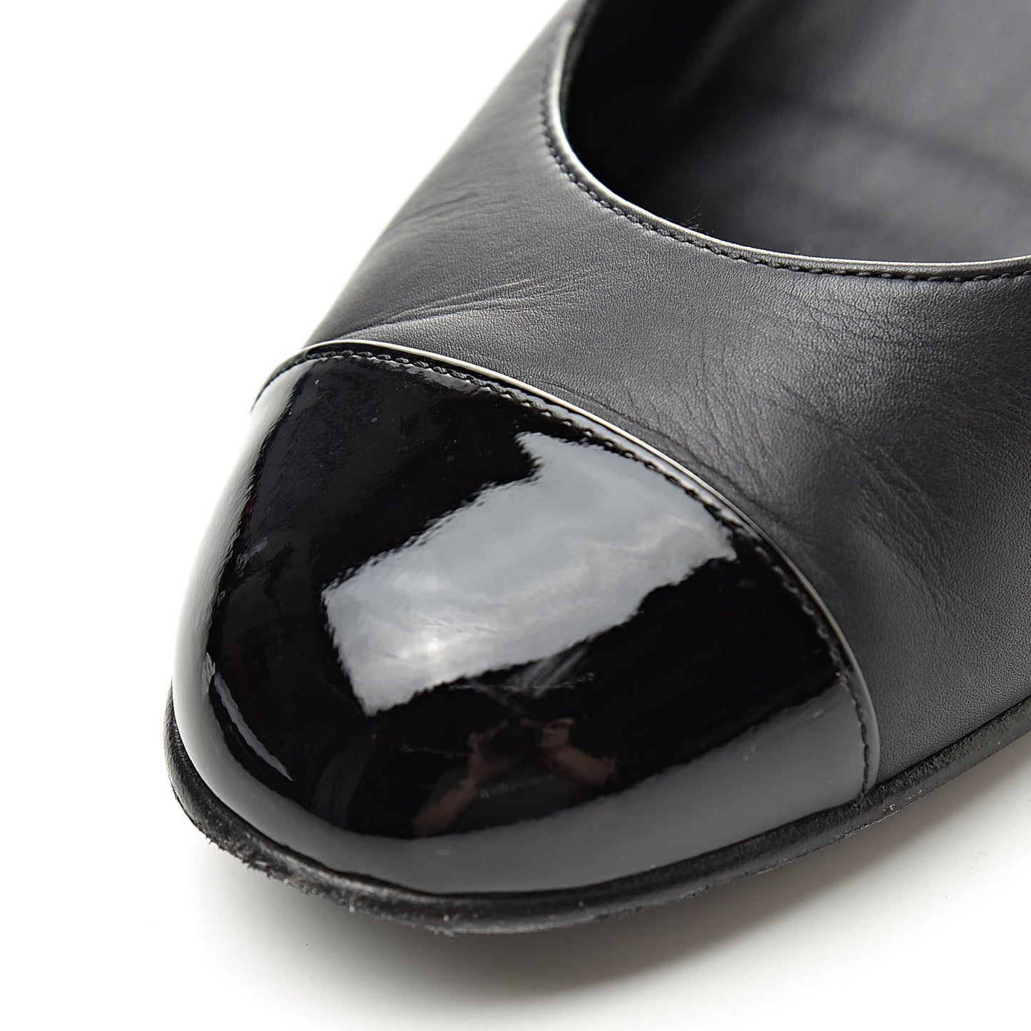 Lambskin Patent Cap Toe Low Heel Chain Pumps 36 Black