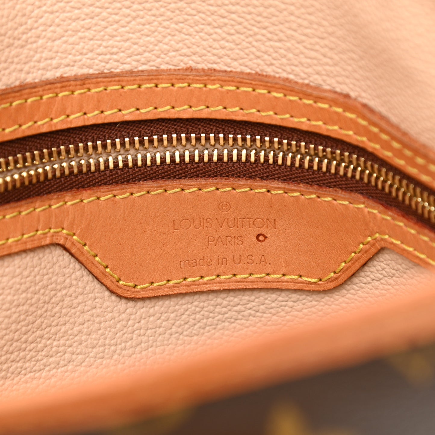 Monogram Petit Bucket 23