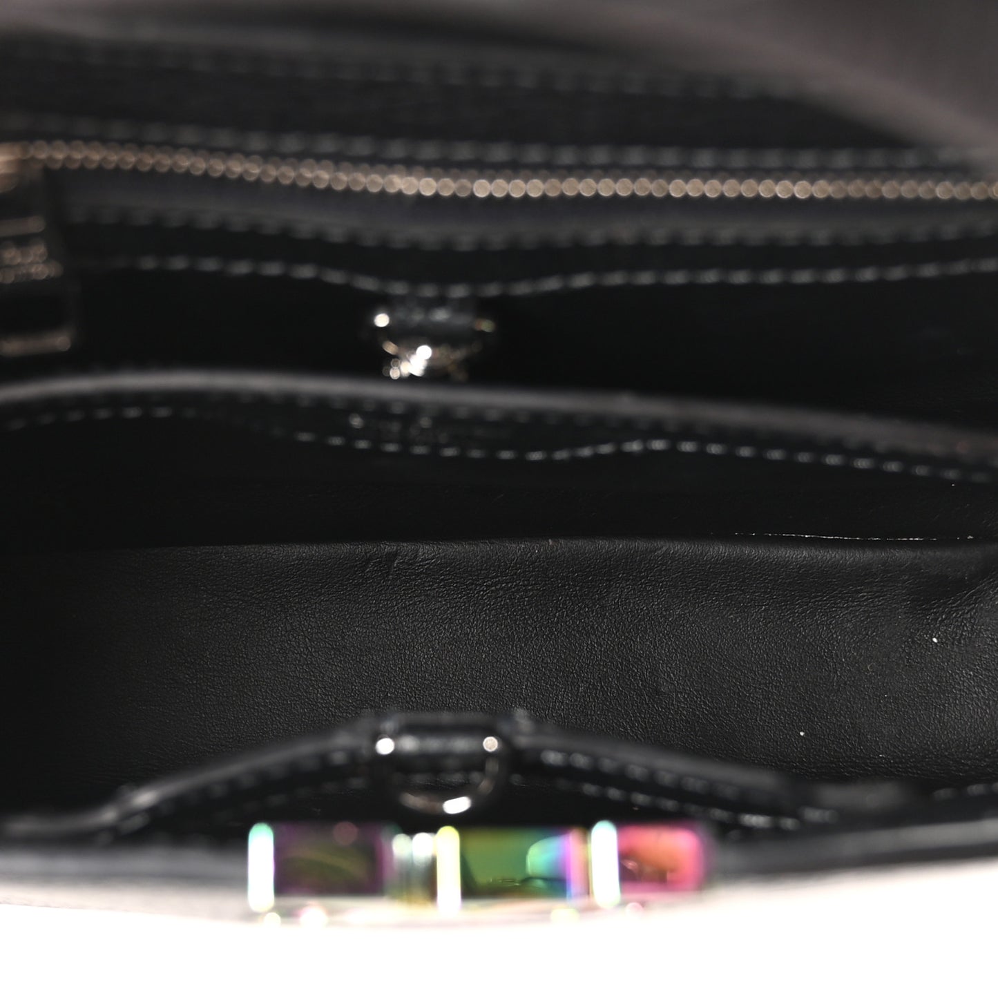 Taurillon Capucines BB Scarabeo Iridescent Black