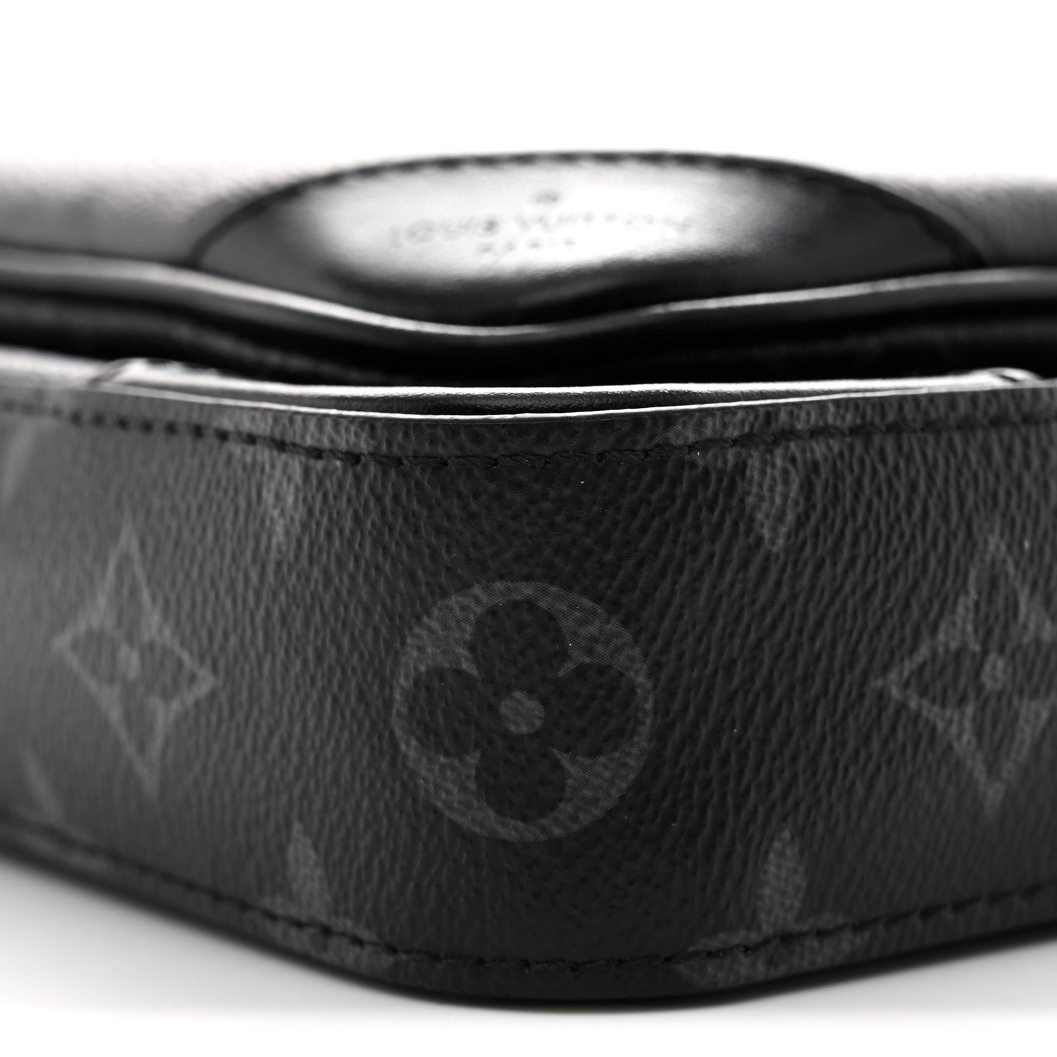 Louis Vuitton Reverse Monogram Eclipse Trio Messenger 9 of 10
