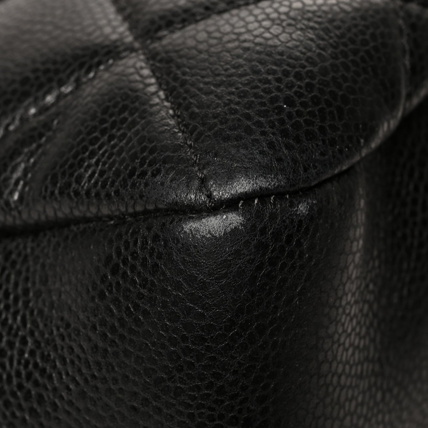 Caviar Quilted CC Timeless Soft Tote Black