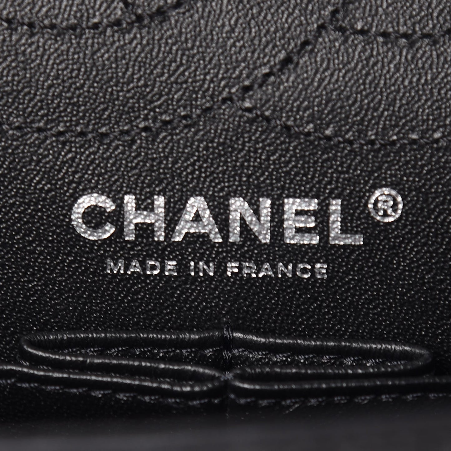 Aged Calfskin Chevron Quilted 2.55 Reissue 226 So Black