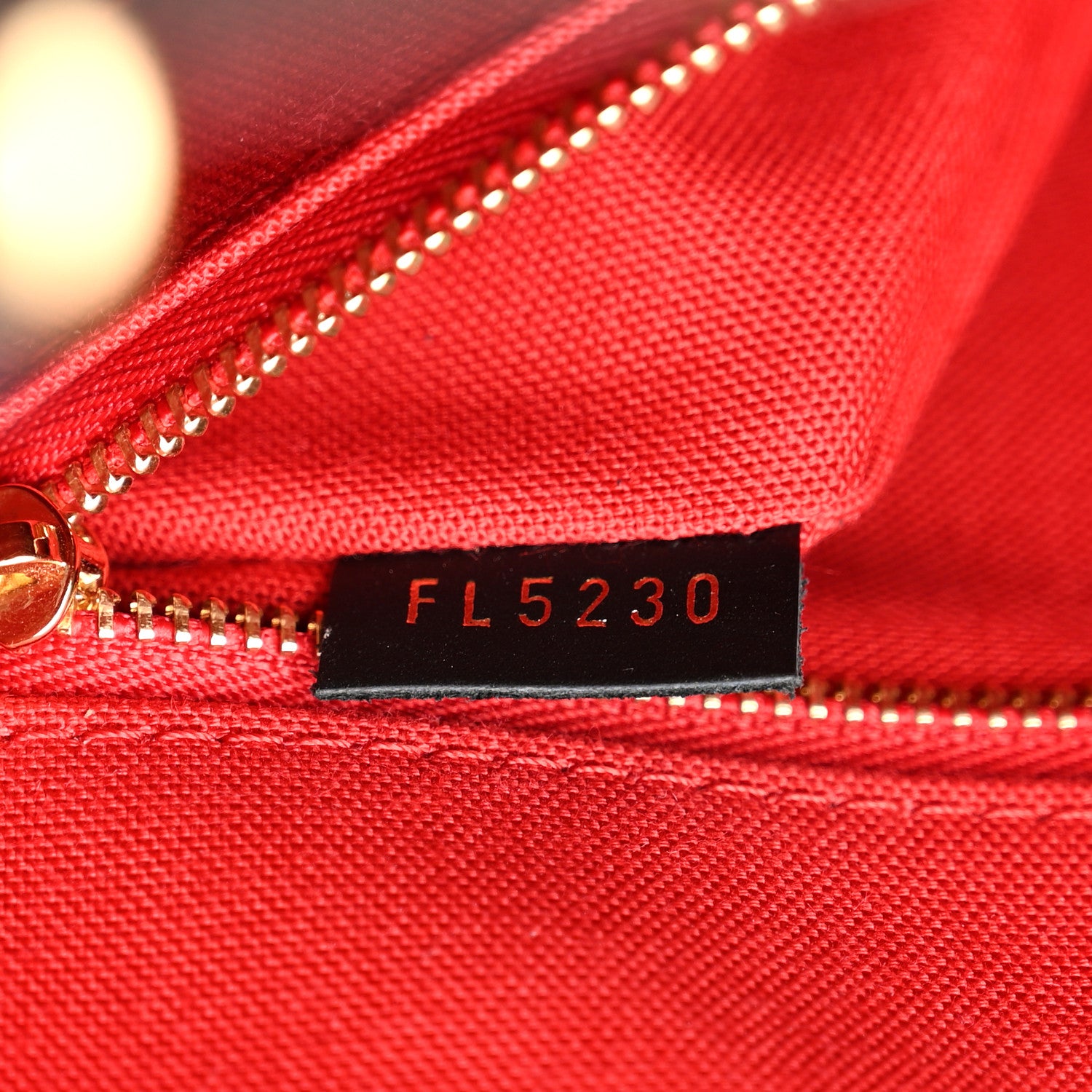 Louis Vuitton Reverse Monogram Giant Onthego MM 7 of 10