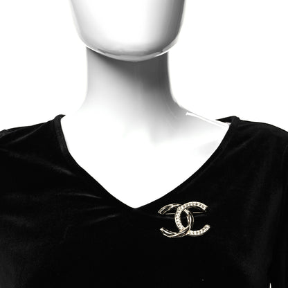 Chanel Textured Metal Crystal CC Brooch Light Gold 2 of 4