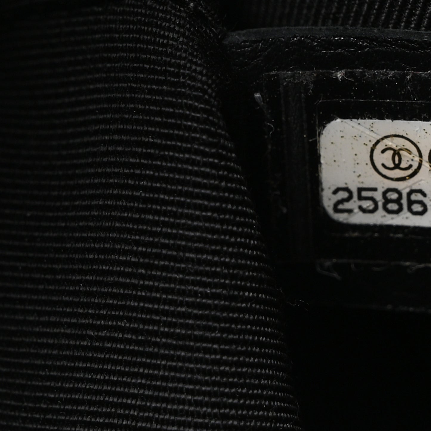 Aged Calfskin Grosgrain Quilted Chain CC Flap Ivory Black