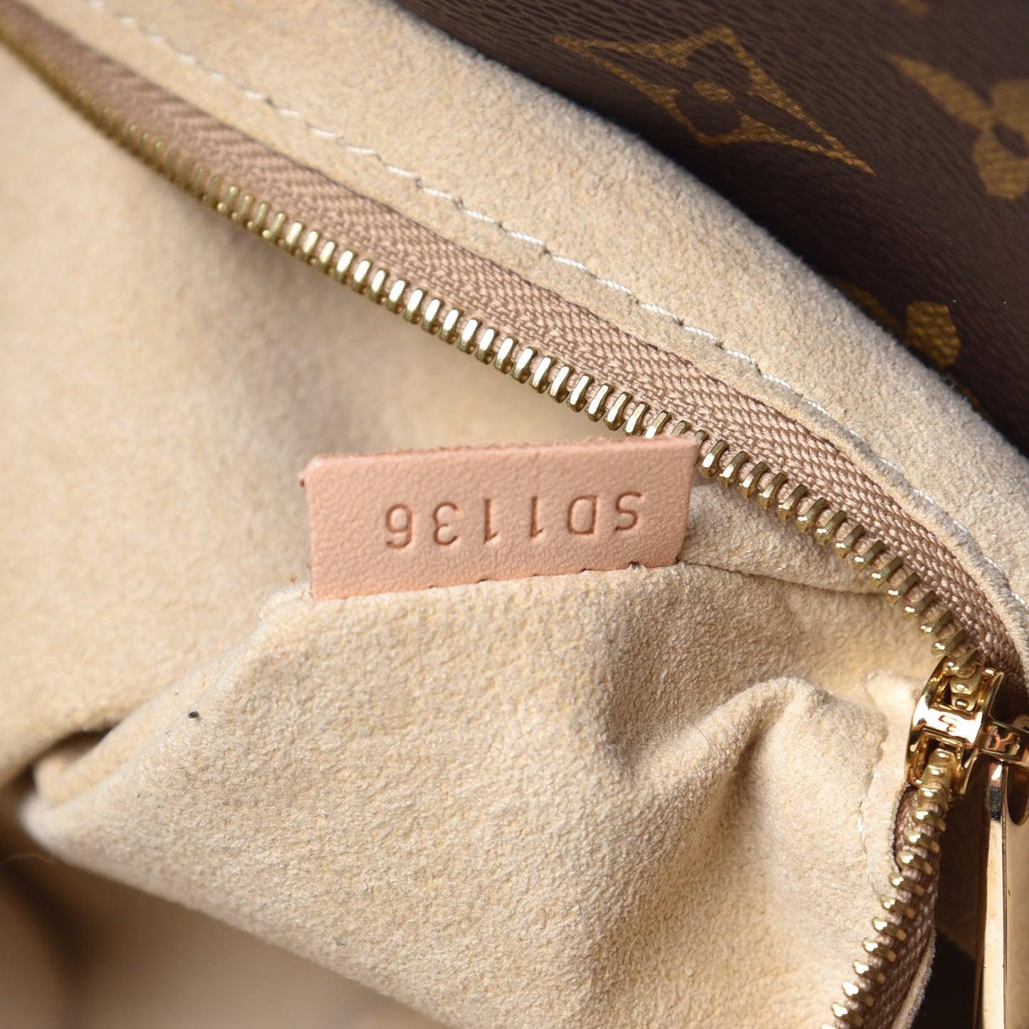 Monogram Artsy MM