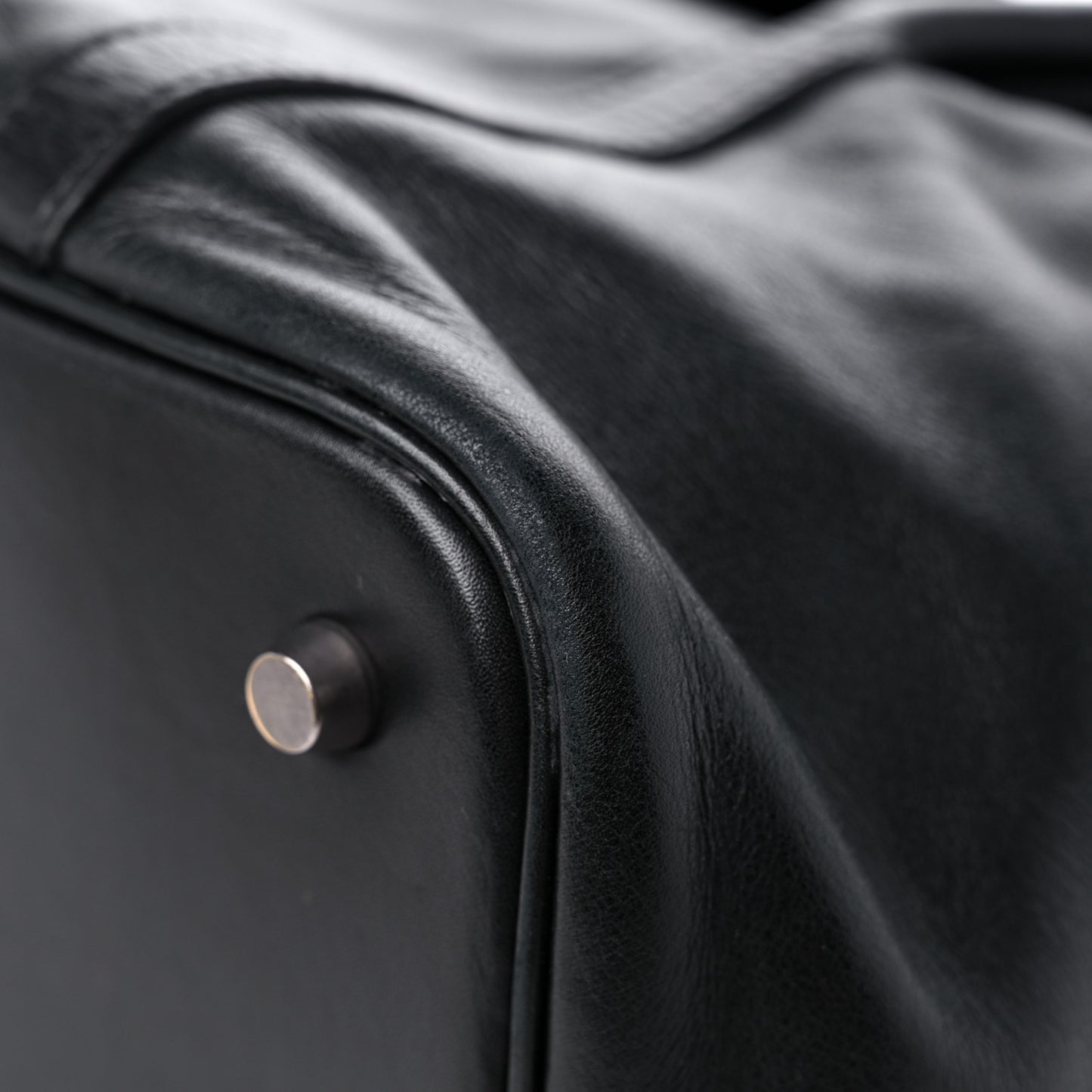 Swift Initiale Black