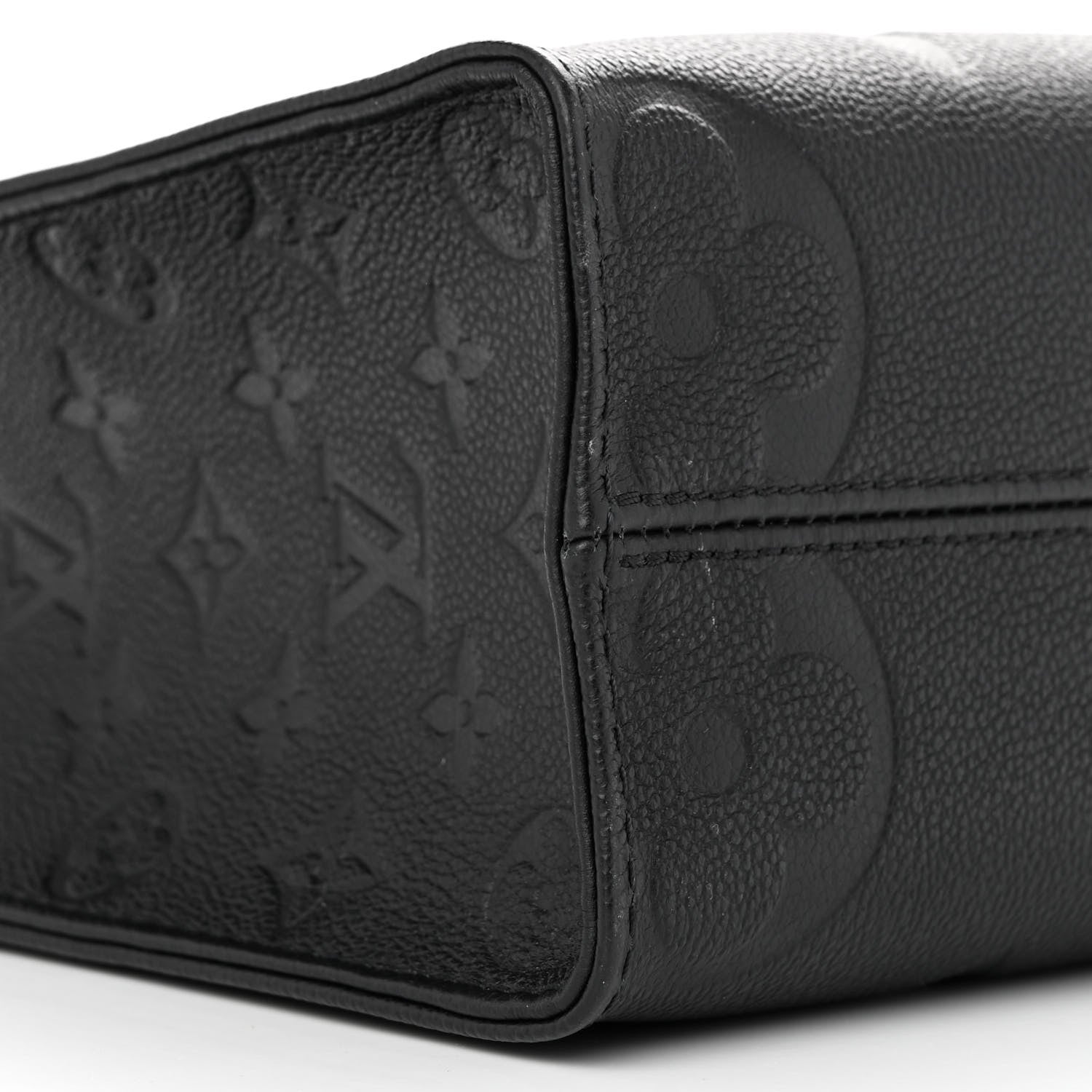 Louis Vuitton Empreinte Monogram Giant Onthego PM Black 8 of 9