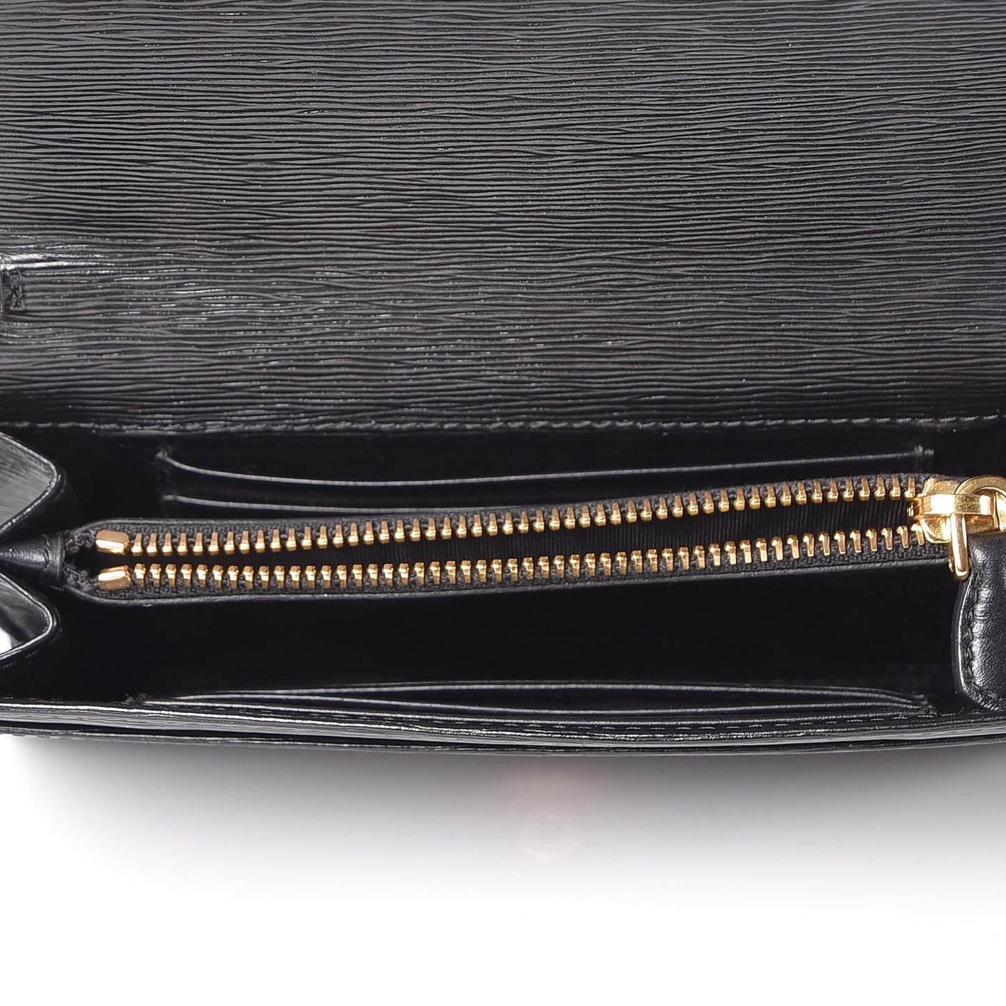 Vitello Move Continental Wristlet Wallet Black