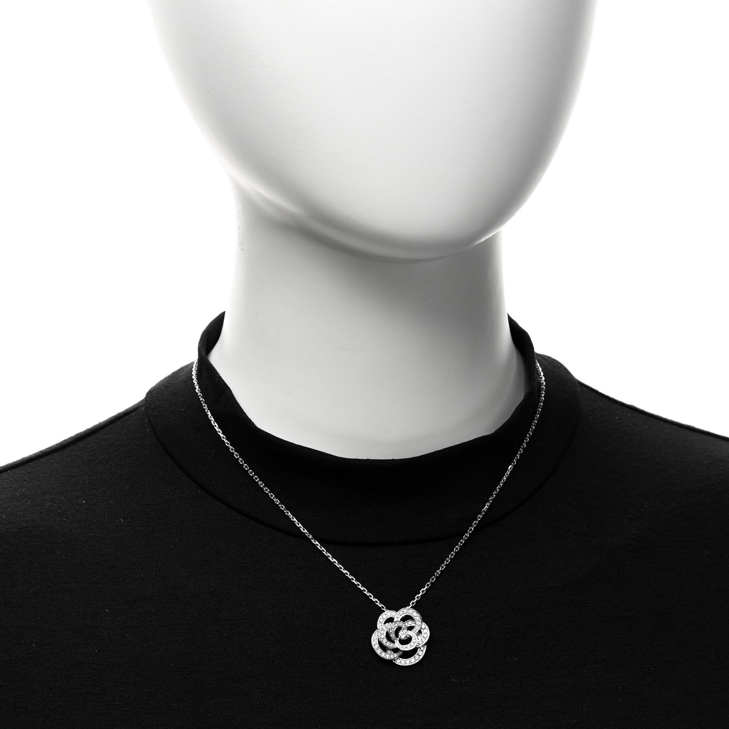 18K White Gold Diamond Small Fil De Camelia Pendant Necklace