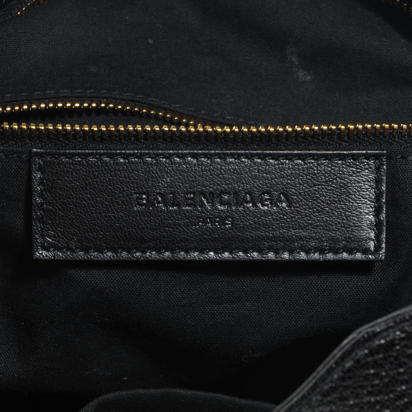 Chevre Metallic Edge Velo Black