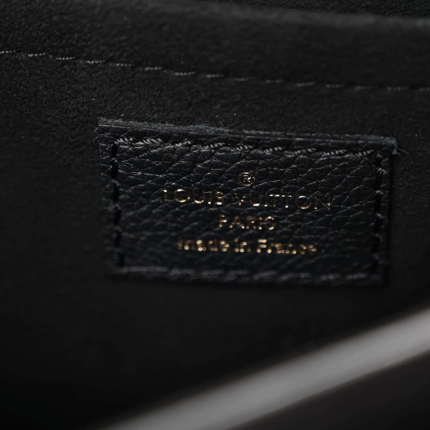Louis Vuitton Grained Calfskin Lockme Tender Black 7 of 9