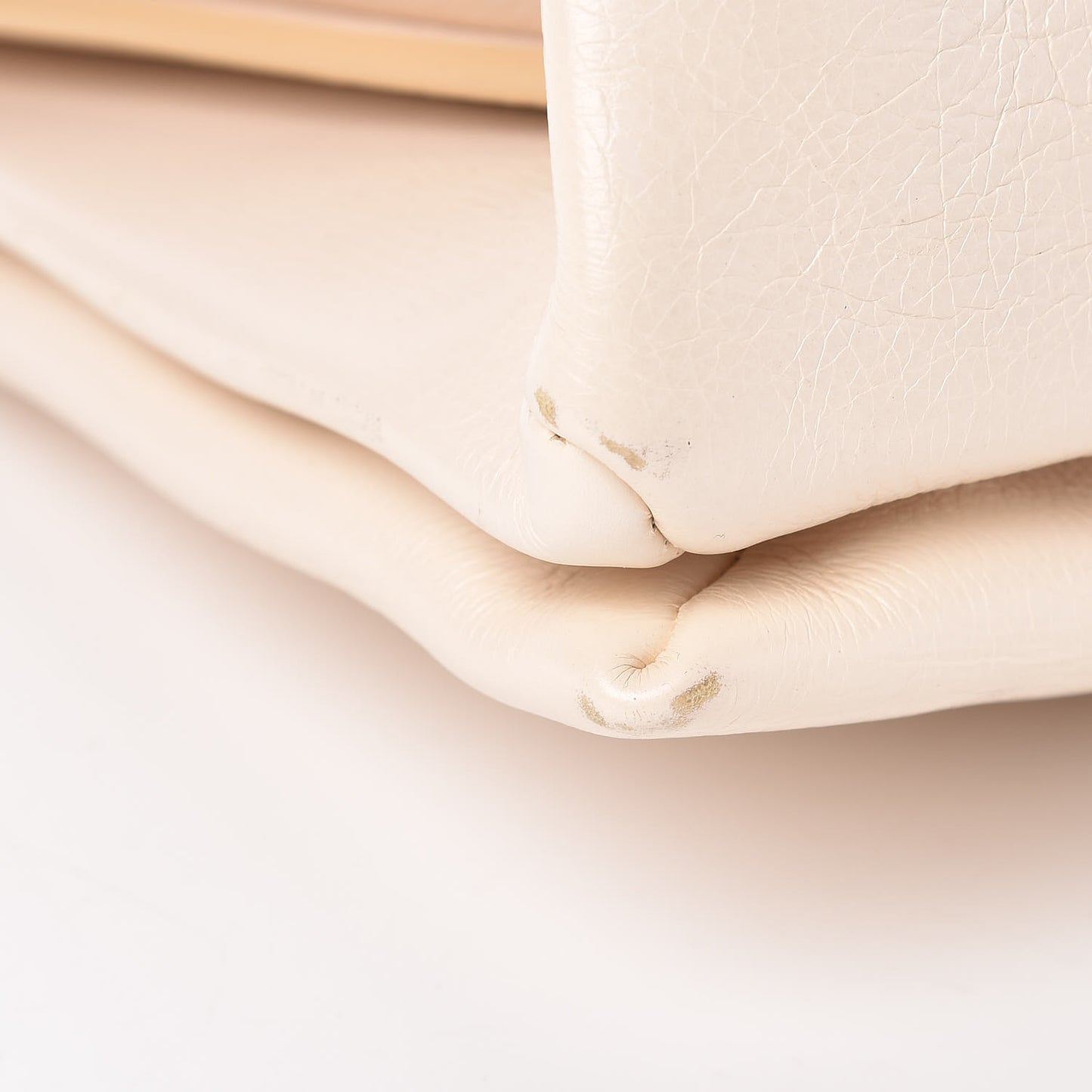 Calfskin Blade Flap Cream