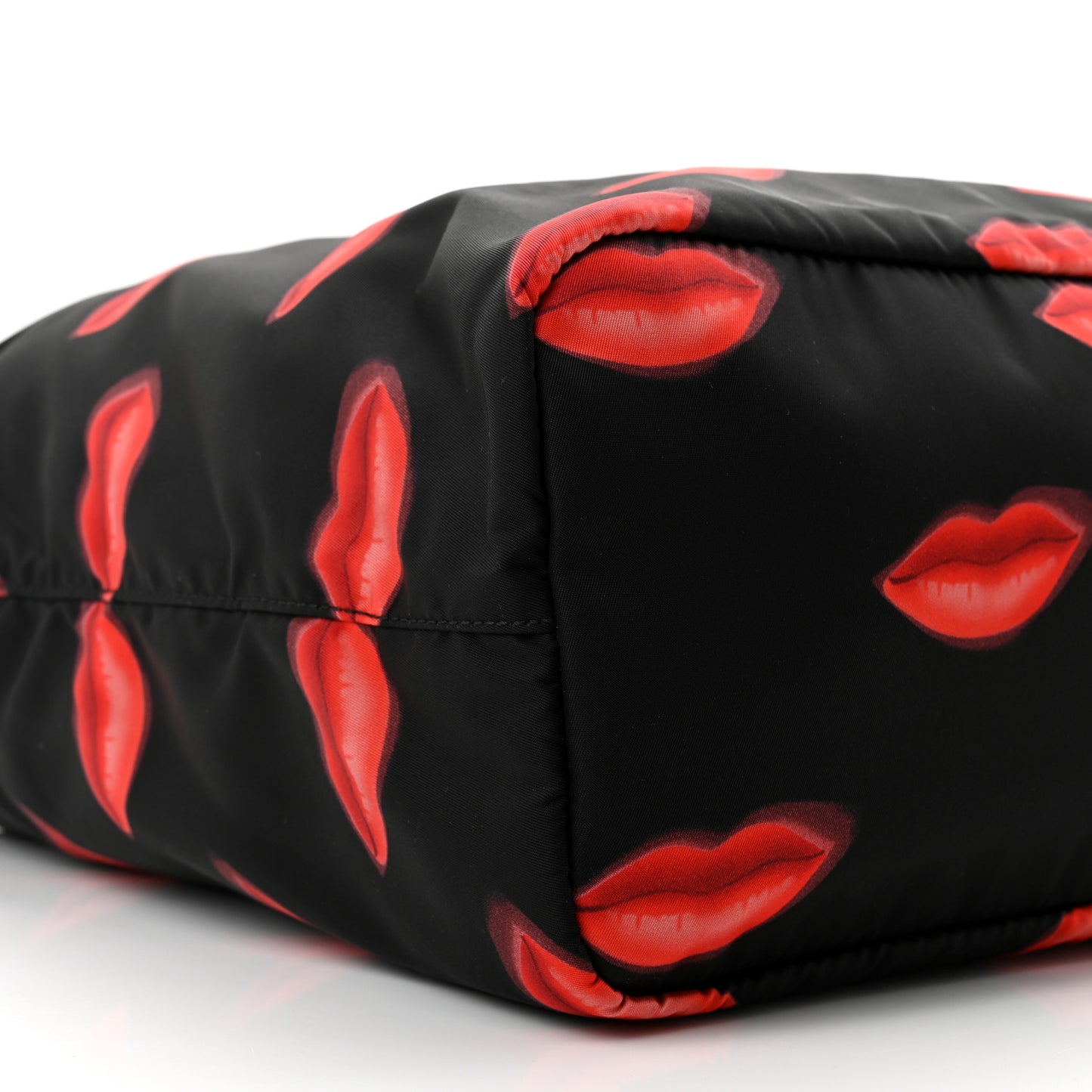 Tessuto Nylon Lips Tote Black