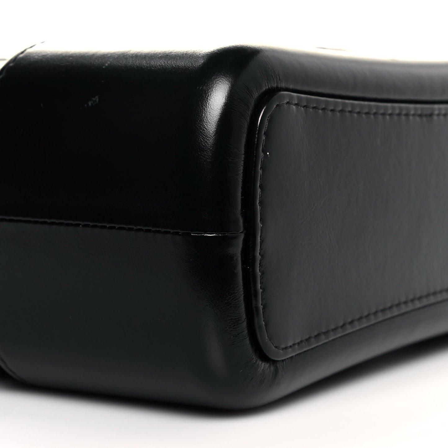 Aged Calfskin Quilted Medium Gabrielle Hobo Black