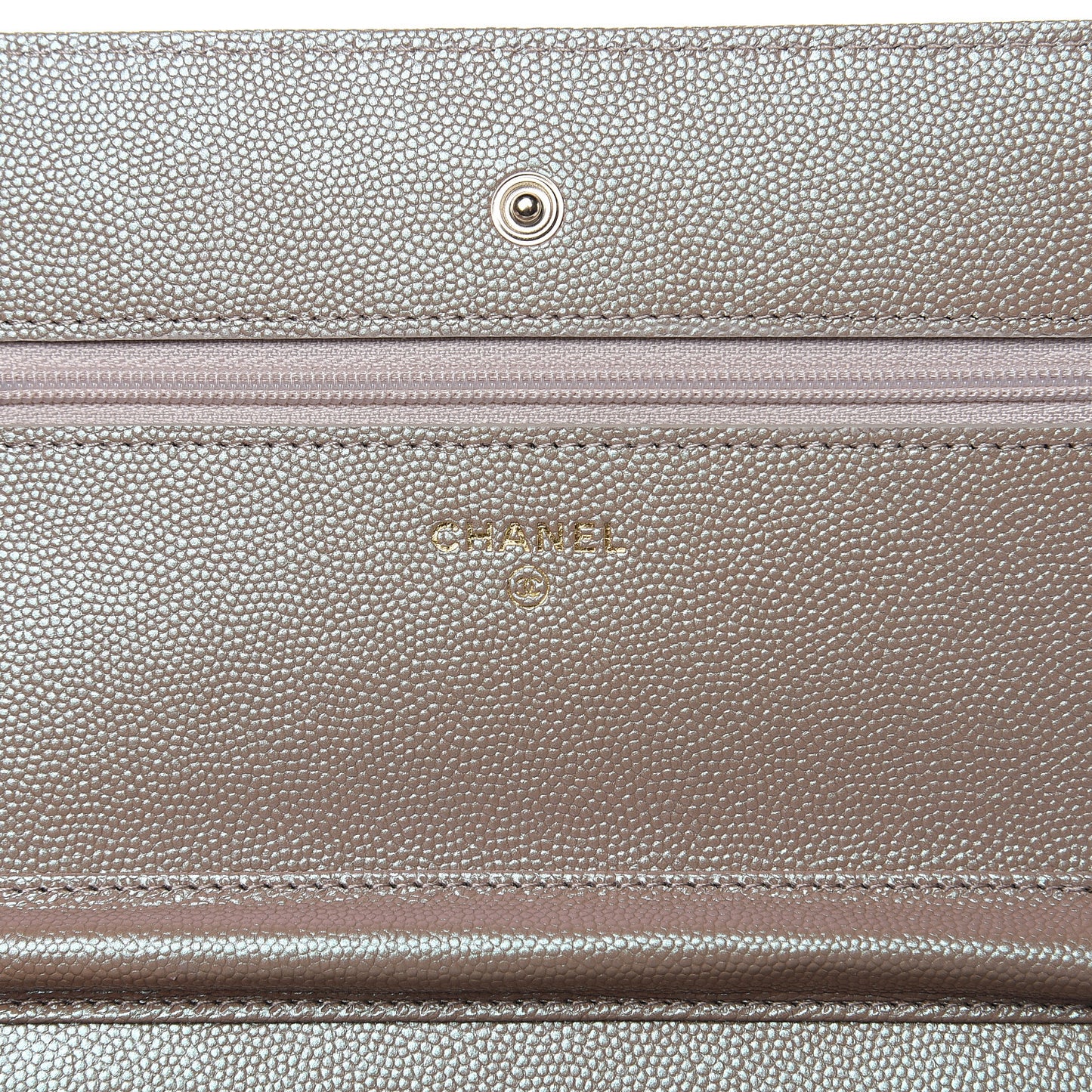Iridescent Caviar Quilted Wallet On Chain WOC Beige